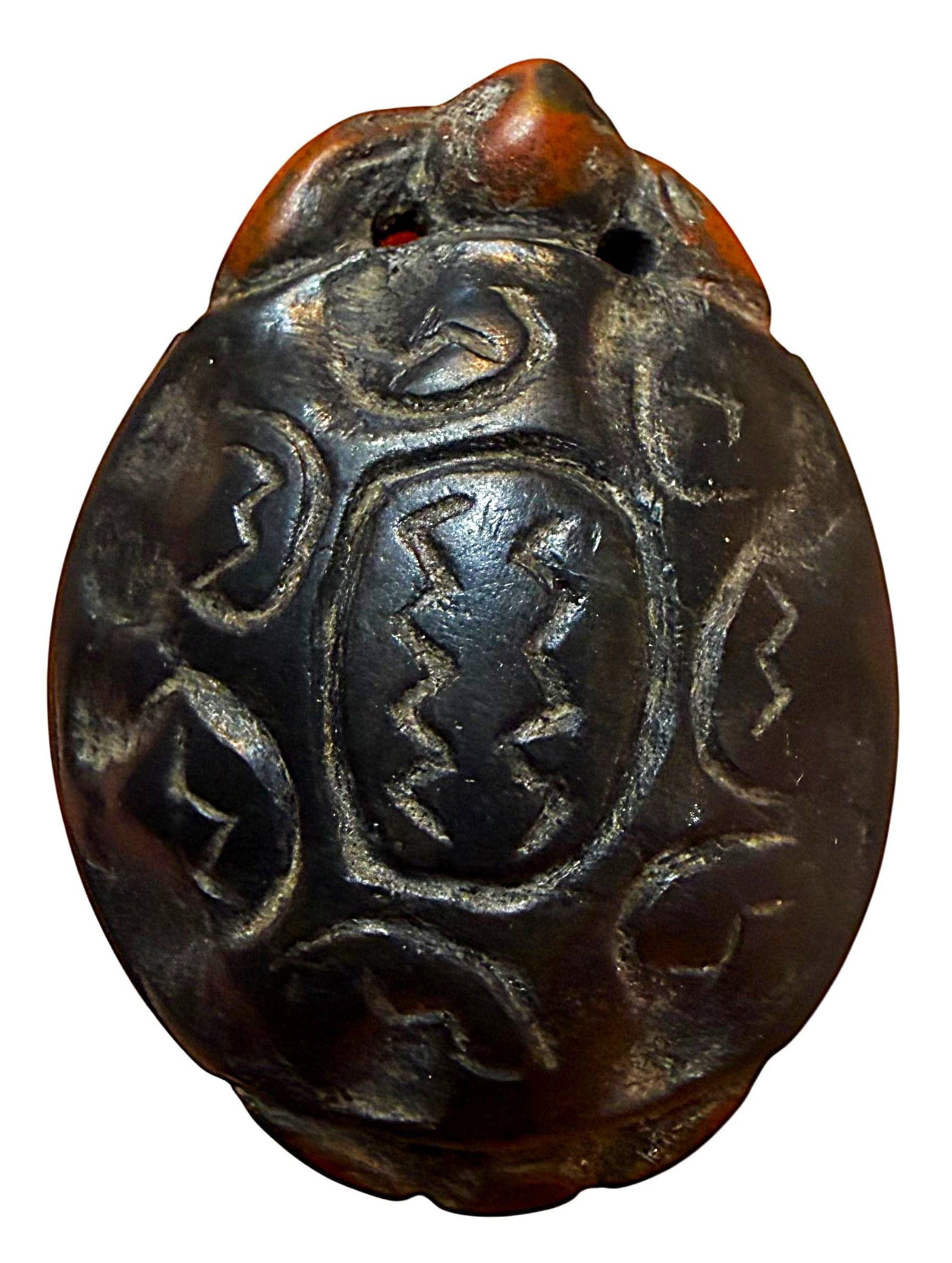 AN UNUSUAL DIVISION THREE TURTLE BUTTON: 1 Large 20th century carved realistic backmarked horn example. DimensionsSM=Less than 3/4", Medium=3/4" to 1 1/4". Large=1 1/4" and above, extra large=1 3/4" and above Date or EraDIVISION 1=PRE 1918