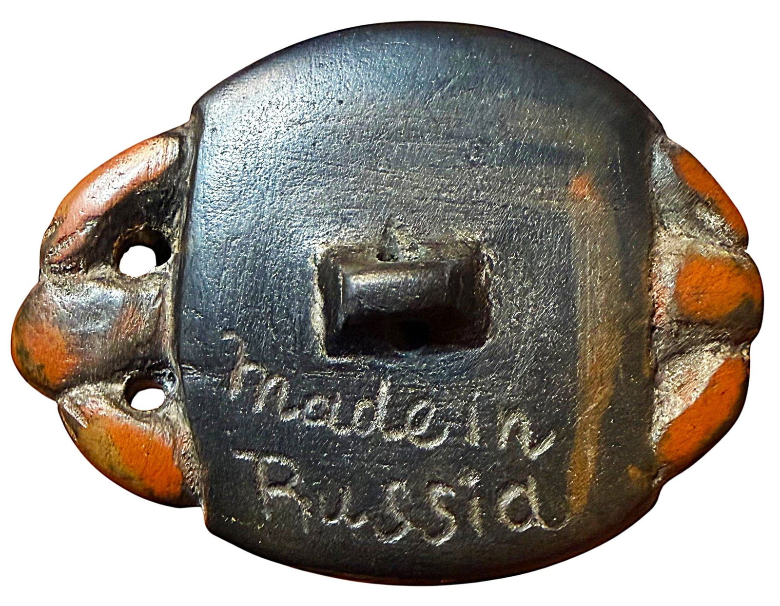 AN UNUSUAL DIVISION THREE TURTLE BUTTON - 4