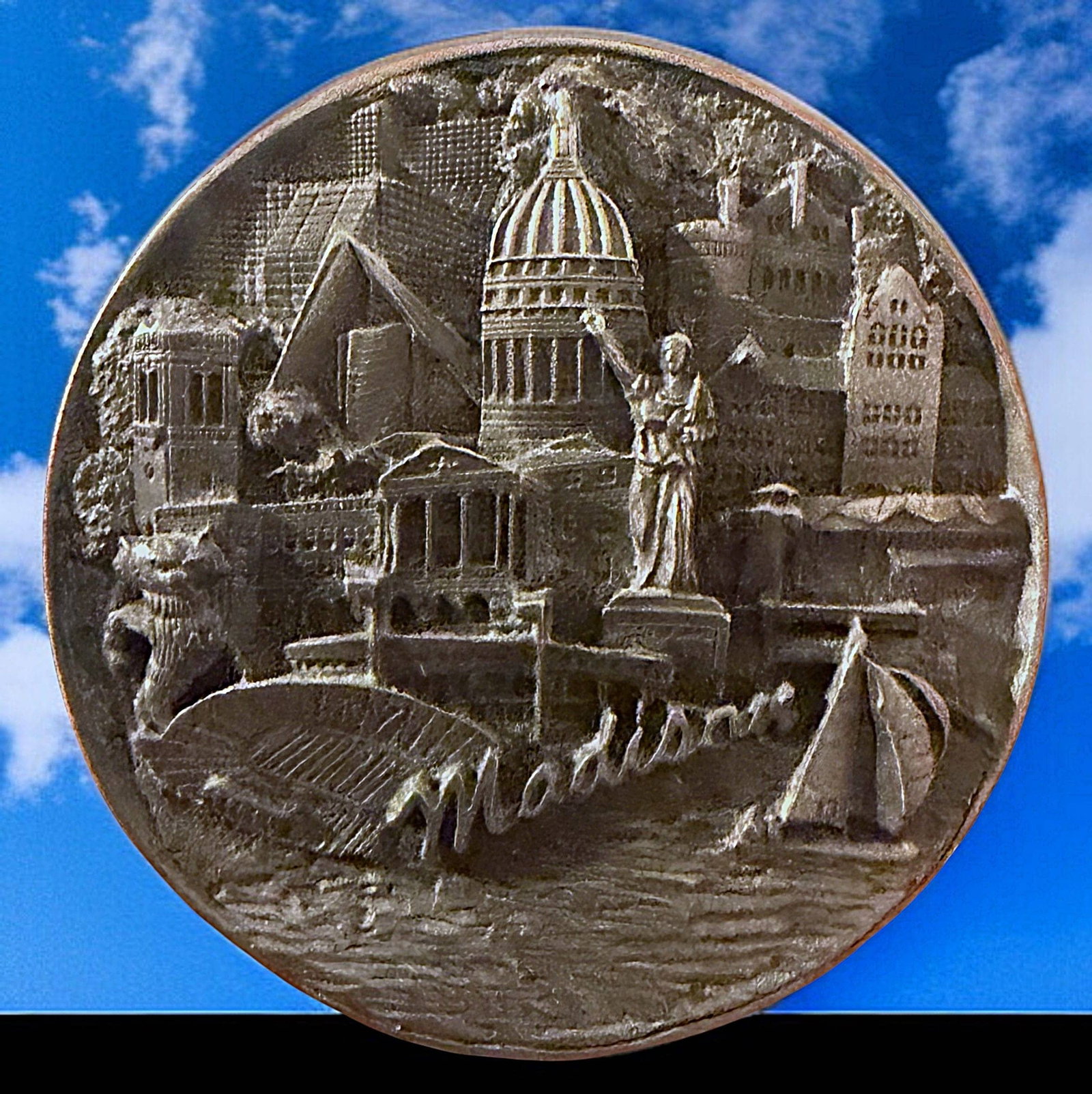 A DIVISION THREE DETAILED PEWTER PICTORIAL BUTTON: 1 Large late 20th century Battersea Pewter "Madison" button. DimensionsSM=Less than 3/4", Medium=3/4" to 1 1/4". Large=1 1/4" and above, extra large=1 3/4" and above Date or EraDIVISION 1=PRE 1918