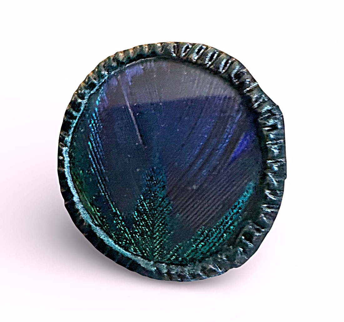 A DIVISION THREE COUTURE STUDIO BUTTON - 2