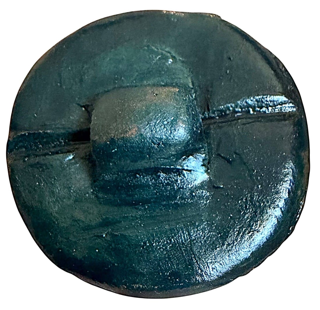 A DIVISION THREE COUTURE STUDIO BUTTON - 3