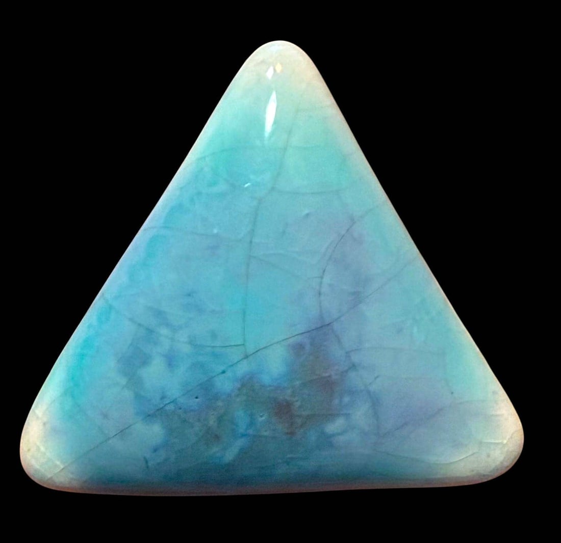 A DIVISION THREE SHAPED ENGLISH POTTERY BUTTON: 1 Large medium signed Ruskin triangular shaped example. DimensionsSM=Less than 3/4", Medium=3/4" to 1 1/4". Large=1 1/4" and above, extra large=1 3/4" and above Date or EraDIVISION 1=PRE 1918 AND DIVI