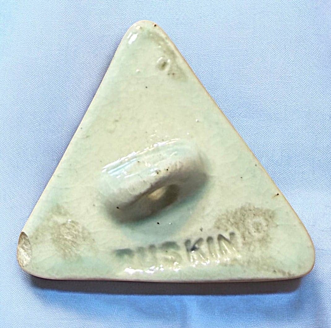 A DIVISION THREE SHAPED ENGLISH POTTERY BUTTON - 3
