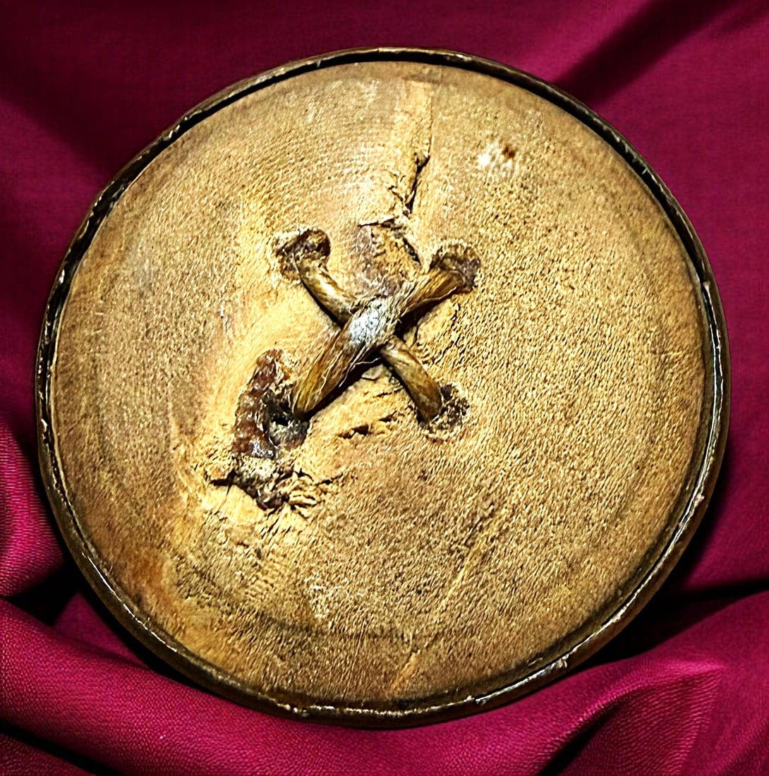 A DIVISION ONE WOOD BACK BUTTON - 2