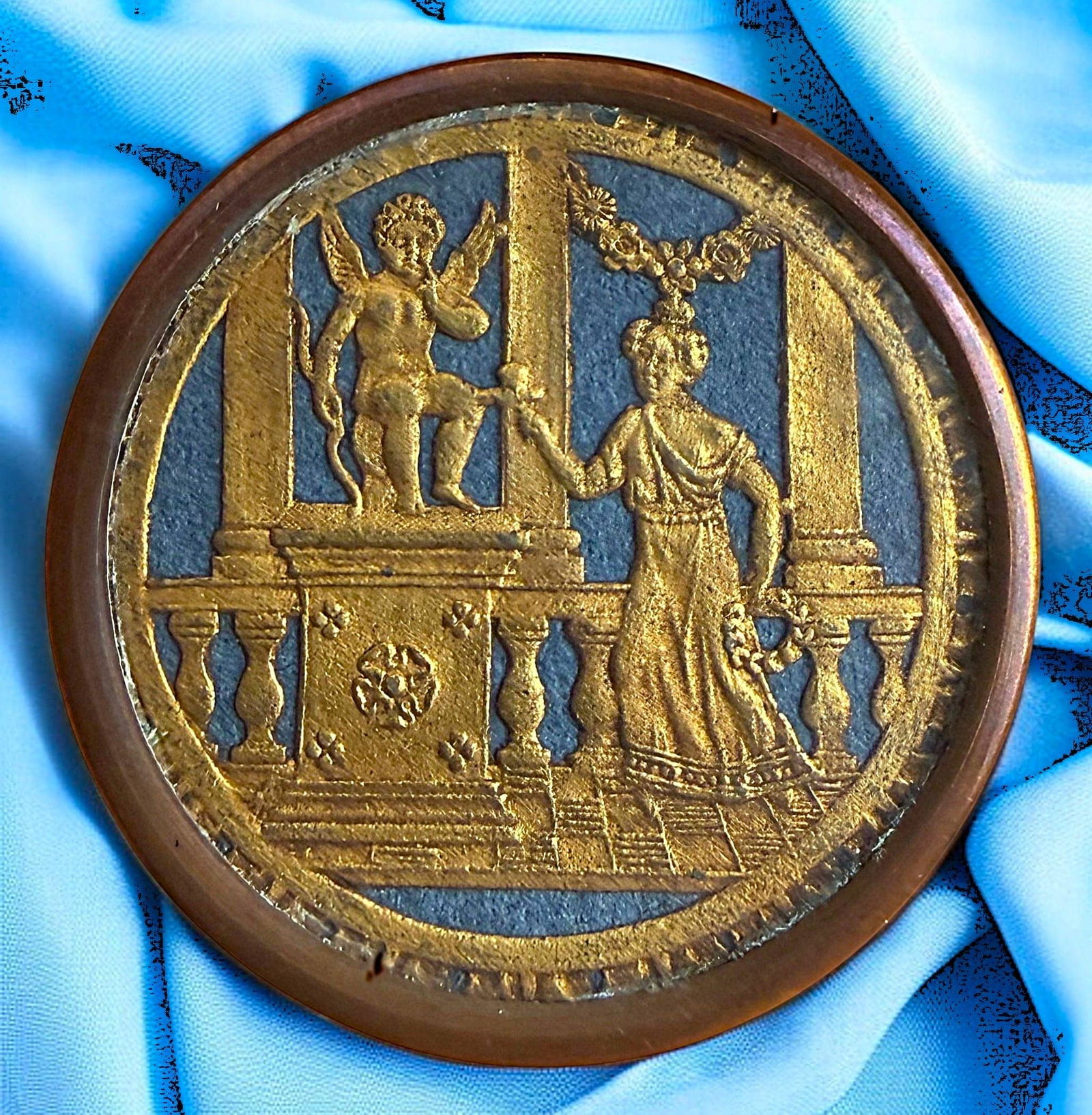 A DIVISION ONE GOLD CUTOUT SCENE UNDER GLASS BUTTON: 1 Large 19th century embossed gold set under glass scene button! DimensionsSM=Less than 3/4", Medium=3/4" to 1 1/4". Large=1 1/4" and above, extra large=1 3/4" and above Date or EraDIVISION 1=PRE 1918