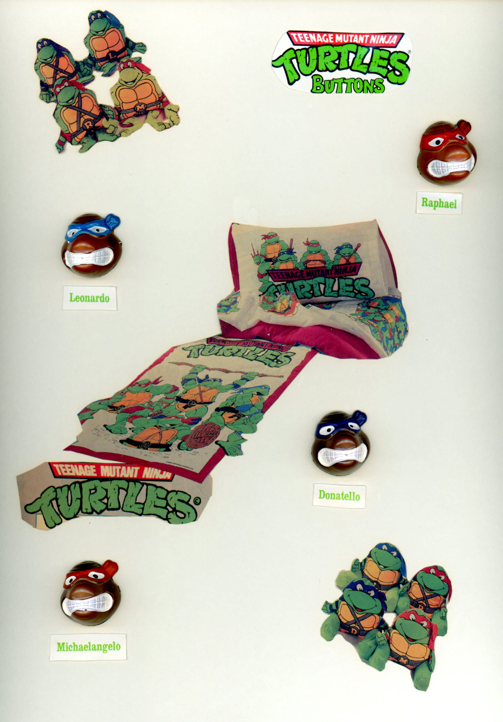 A CARD OF DIVISION THREE CARTOON CHARACTER BUTTONS: 4 Medium 1" 20th century realistic Turtle examples. DimensionsSM=Less than 3/4", Medium=3/4" to 1 1/4". Large=1 1/4" and above, extra large=1 3/4" and above Date or EraDIVISION 1=PRE 1918 AND DIVISION