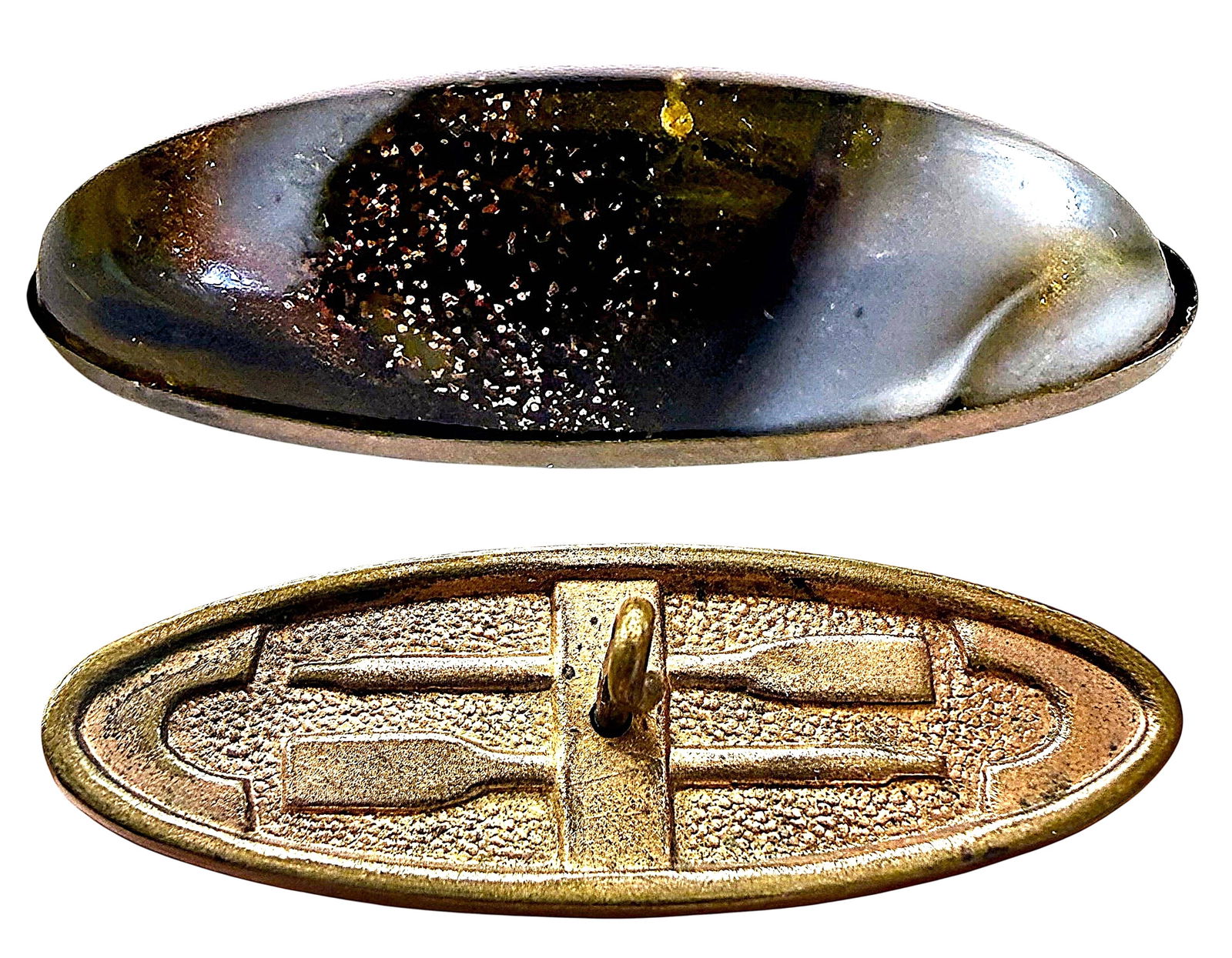 A DIVISION ONE VERY COOL GLASS IN METAL BUTTON: 1 Large 19th C. Intermixed glass unusual back example. DimensionsSM=Less than 3/4", Medium=3/4" to 1 1/4". Large=1 1/4" and above, extra large=1 3/4" and above Date or EraDIVISION 1=PRE 1918 AND DIVIS