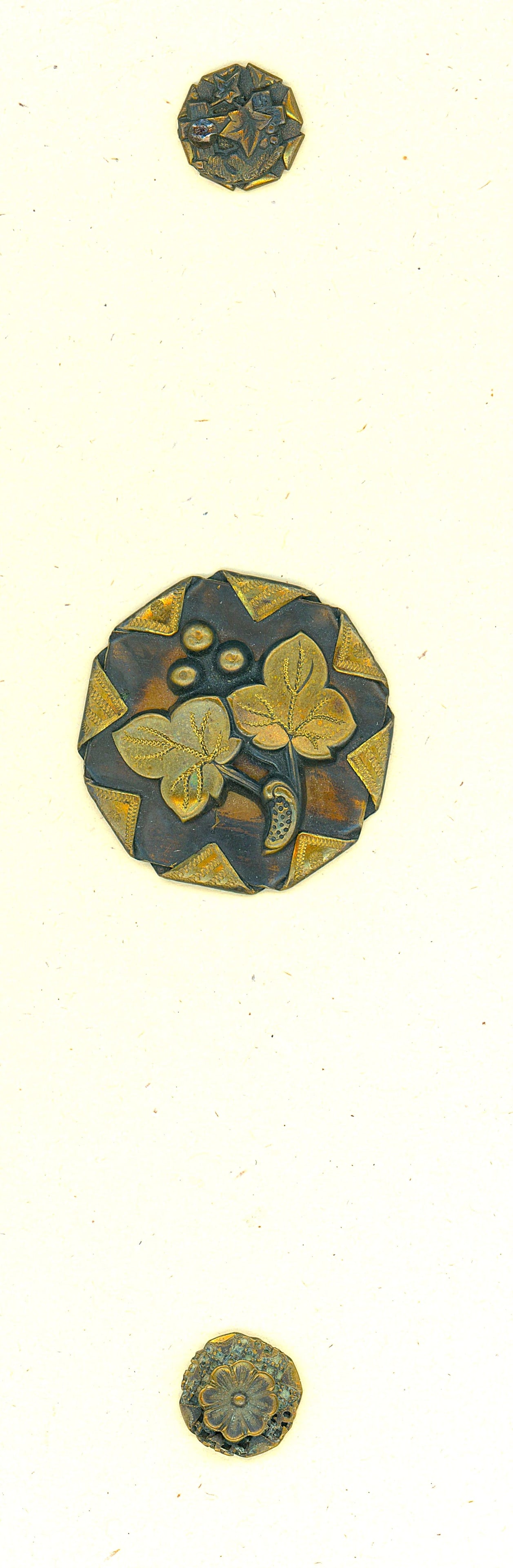 A SMALL CARD OF DIVISION ONE PICTORIAL BRASS BUTTONS: 3 Small/Large 19th century Handkerchief corner buttons. DimensionsSM=Less than 3/4", Medium=3/4" to 1 1/4". Large=1 1/4" and above, extra large=1 3/4" and above Date or EraDIVISION 1=PRE 1918 AND DIVI