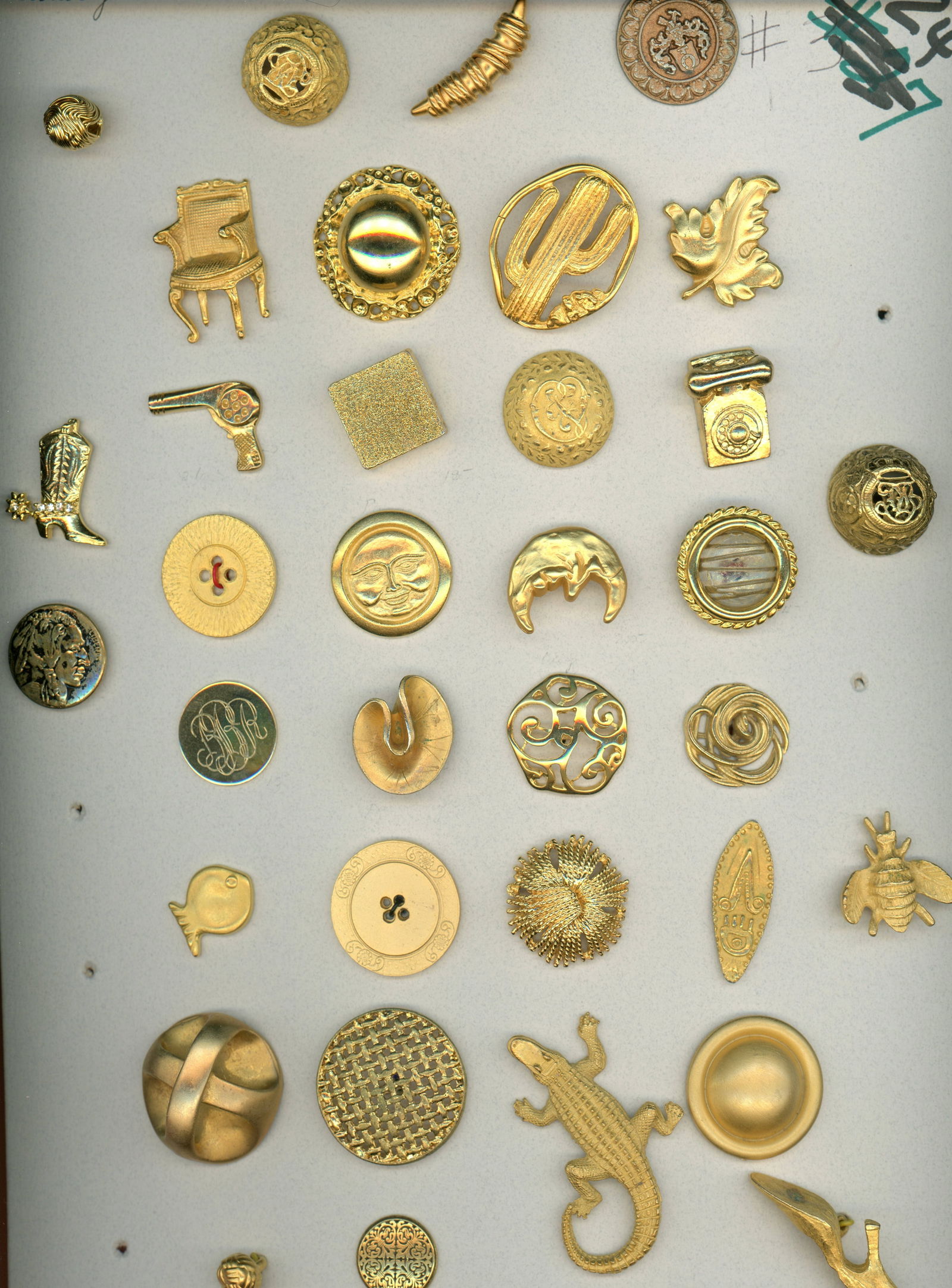 2 CARDS OF DIVISION THREE GILDED METAL BUTTONS: 62 S/M/L 1980's examples of gilded metal including pictorials. DimensionsSM=Less than 3/4", Medium=3/4" to 1 1/4". Large=1 1/4" and above, extra large=1 3/4" and above Date or EraDIVISION 1=PRE 1918 A