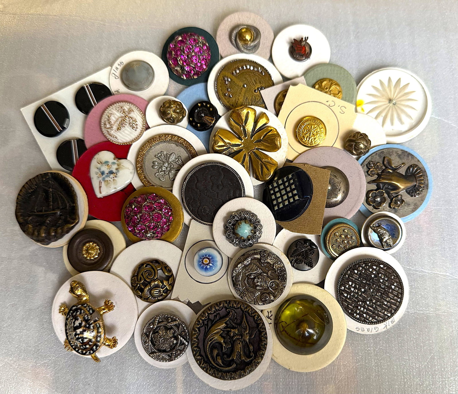 A BAG LOT OF DIVISION 1 & 3 ASST'D MATERIAL BUTTONS (1 of 5)
