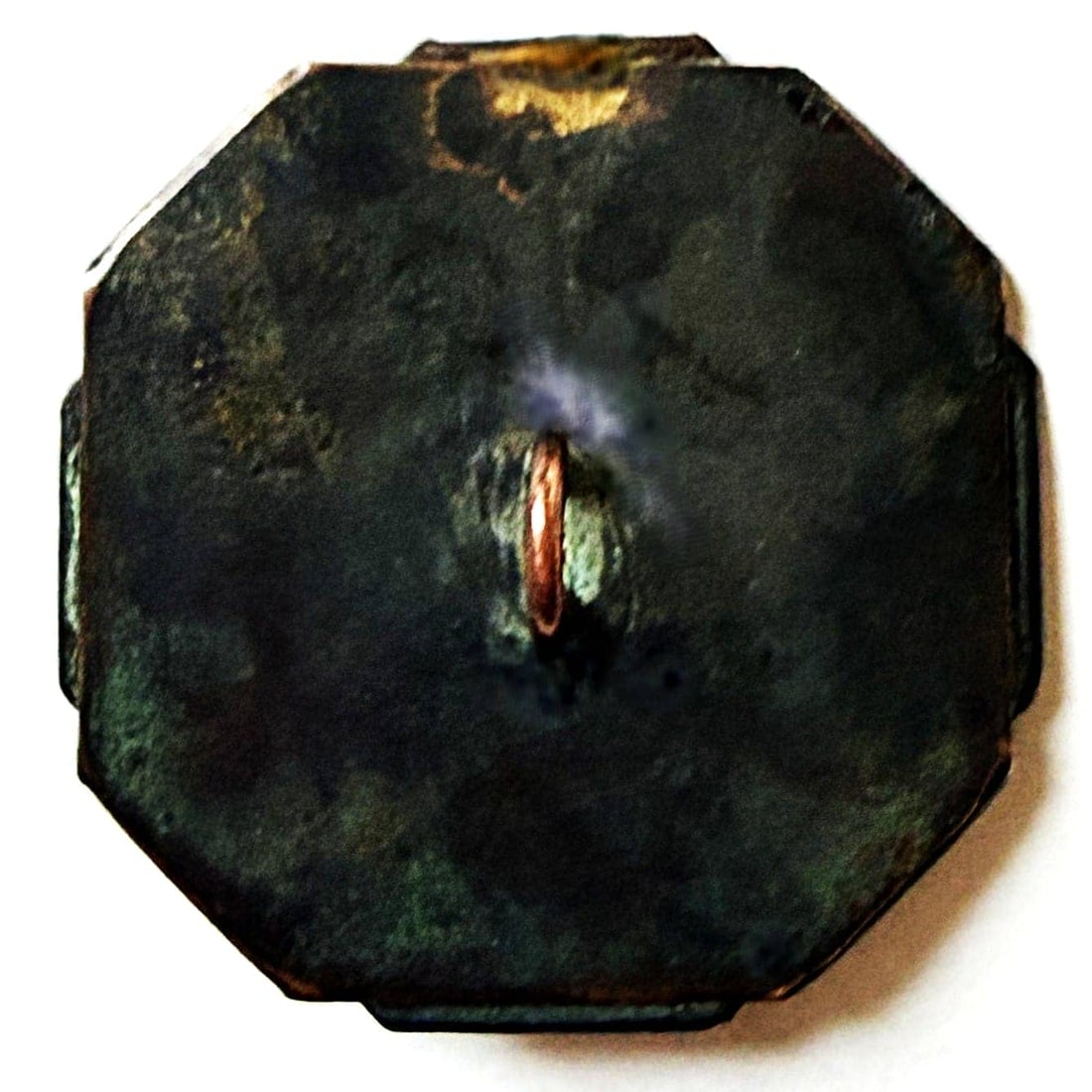 A DIVISION ONE HANDKERCHIEF CORNER BUTTON - 2