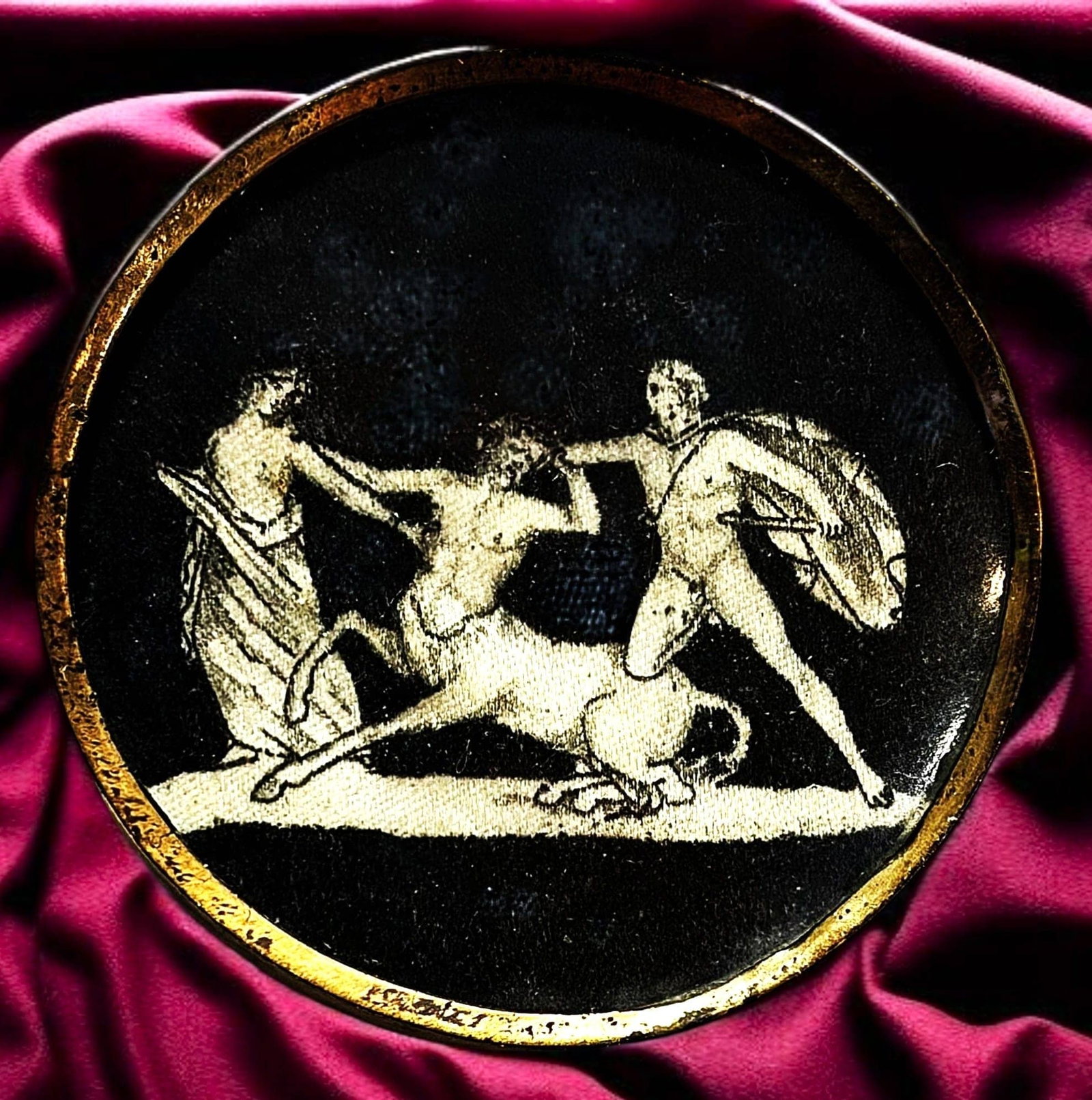 A DIVISION ONE PICTORIAL UNDER GLASS BUTTON (1 of 2)