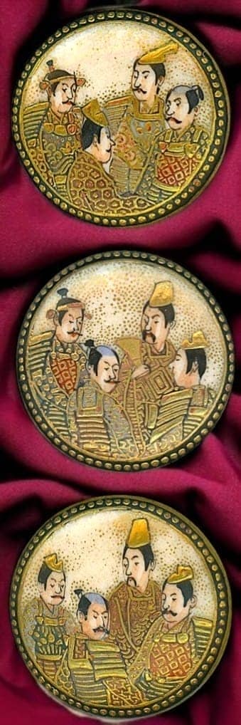 A SMALL CARD OF DIVISION ONE JAPANESE BUTTONS (1 of 5)