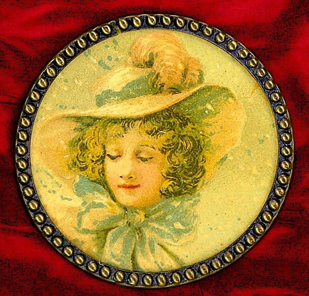 A CARD OF DIVISION 1 & 3 HEADS AND FIGURE BUTTONS: 16 M/L 19th/20th century assorted material examples. This card includes several nice Lithograph examples, a nice colorful enamel with gilded brass, a nice large pearlized glass example and more. Dimen