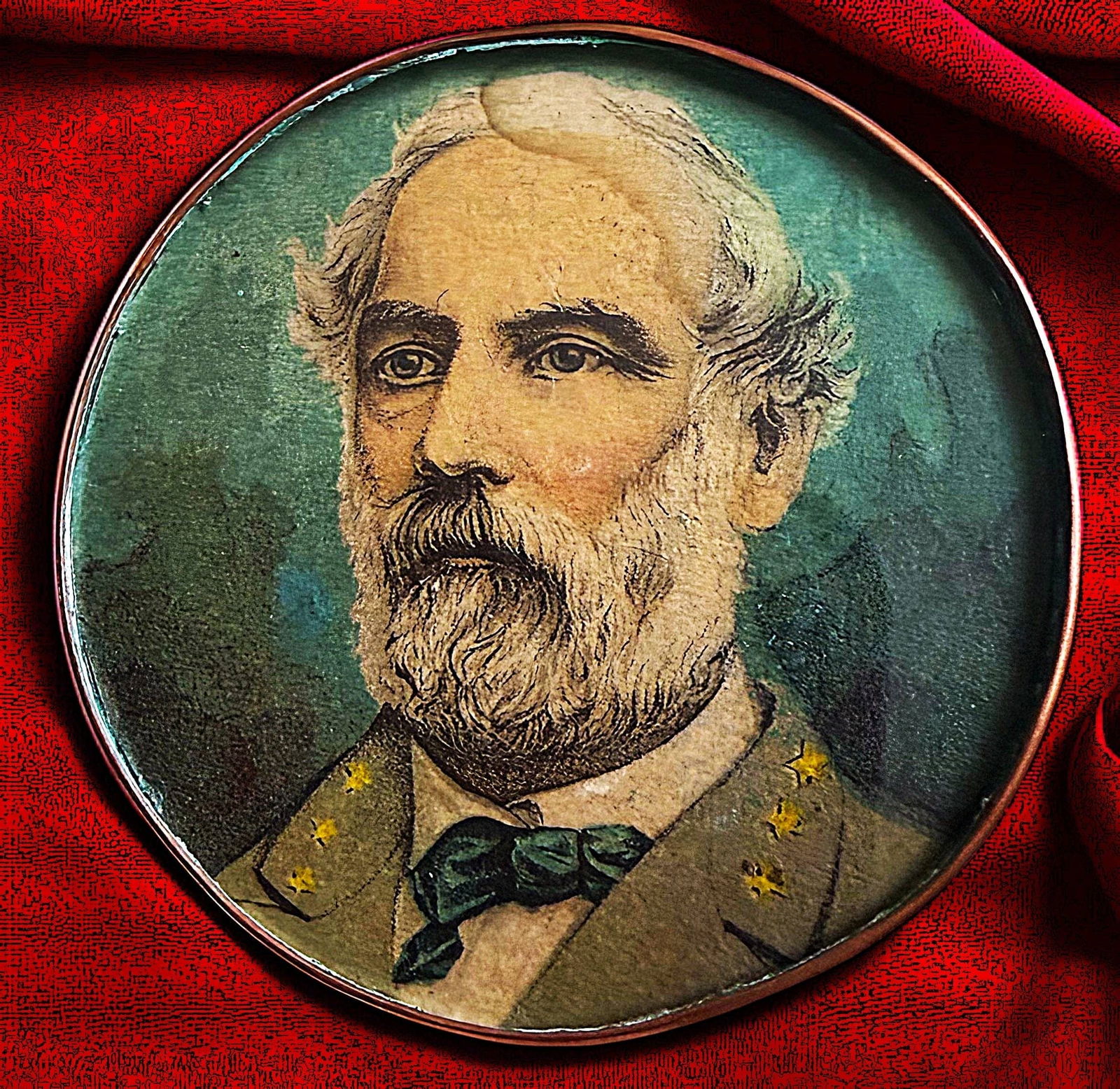 A DIVISION ONE UNDER GLASS FIGURAL BUTTON: 1 Extra Large late 19th century colored paper under glass example. This wonderfully executed button from the collection of the late Jeff Lee of Ohio comes complete with the historical information show