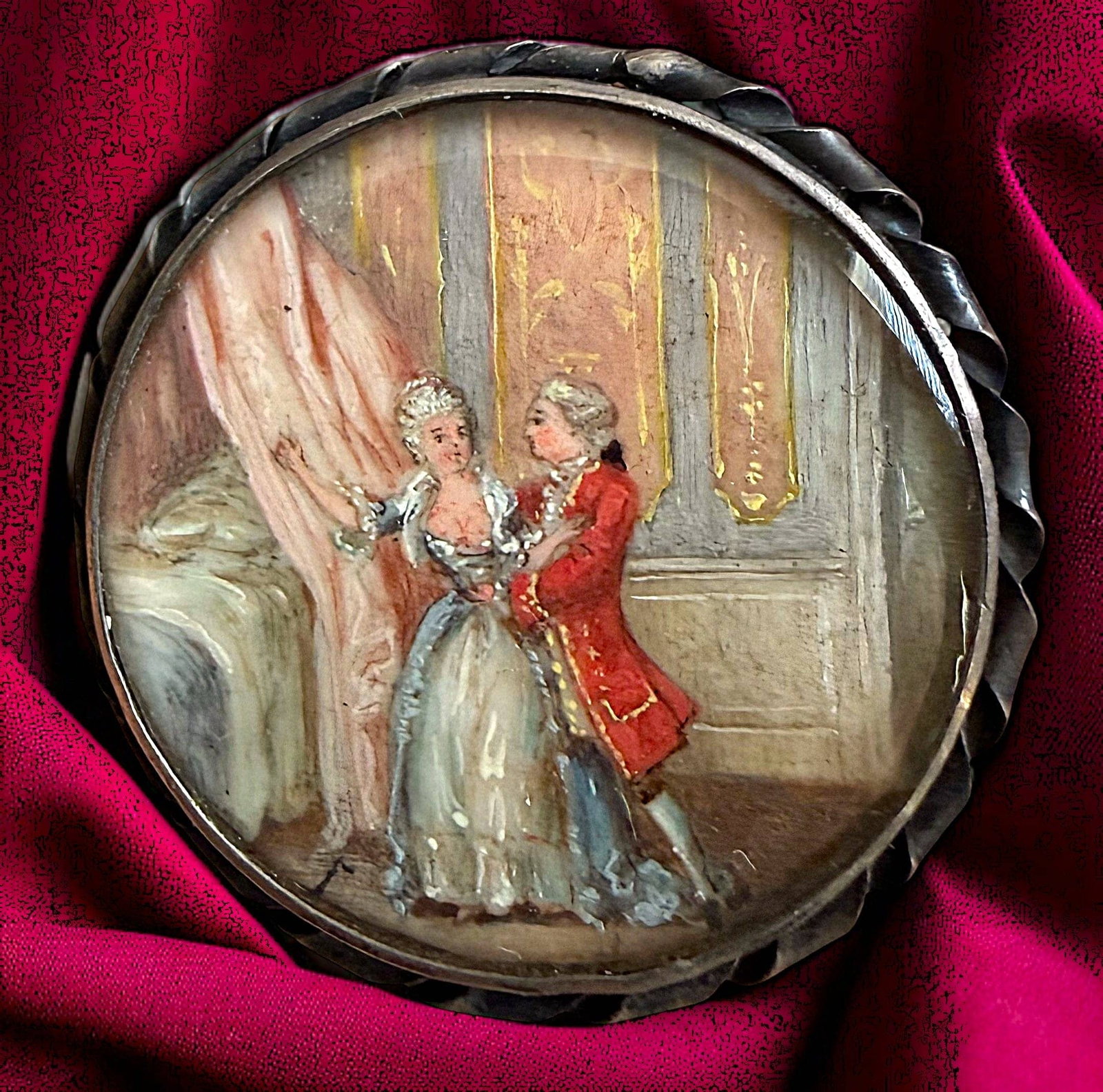 A DIVISION ONE DETAILED SCENE UNDER GLASS BUTTON: 1 Medium size 19th century interior scene hand painted button. The detail in this example is quite exceptional along with the beautiful colors the artist chose to create with. The scene is of an 18th