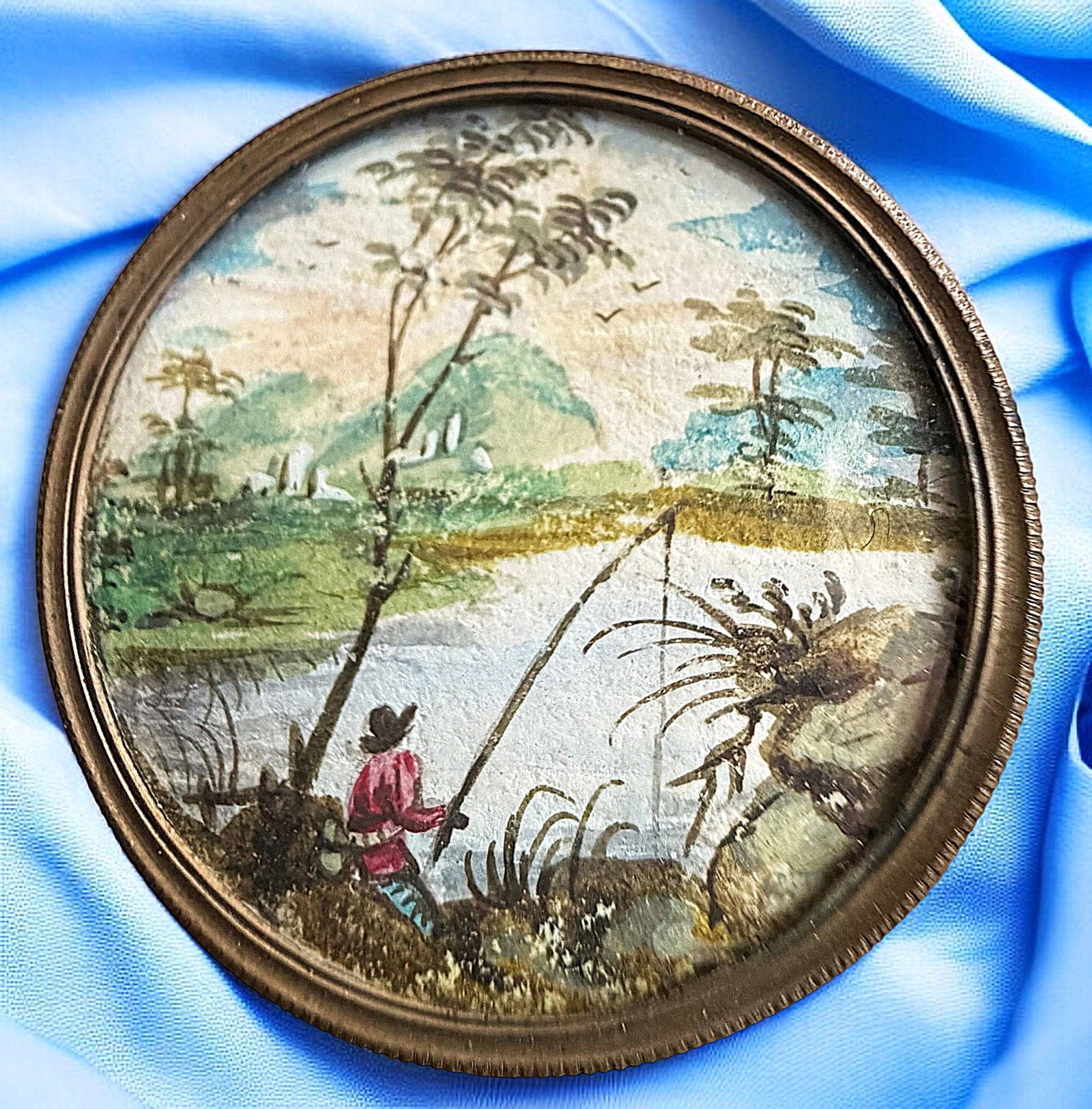 A DIVISION ONE HAND PAINTING UNDER GLASS BUTTON (1 of 2)