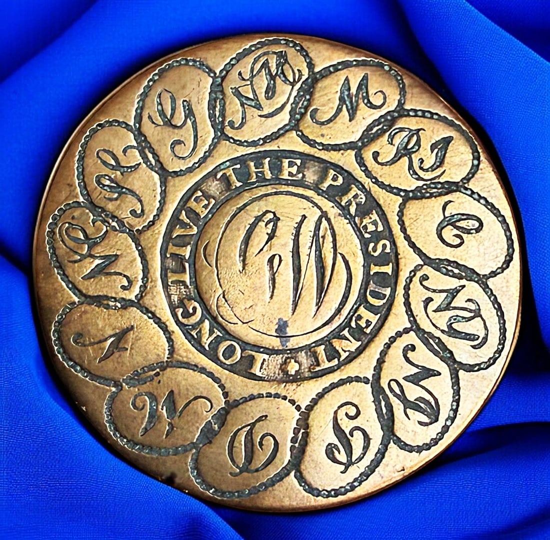 ONE OF THE RAREST BUTTONS IN THE AUCTION: 1 Large 18th century George Washington Inaugural buttons! This is one of the most desirable designs that were made in the 18th century for the inauguration of George Washington, the first President an