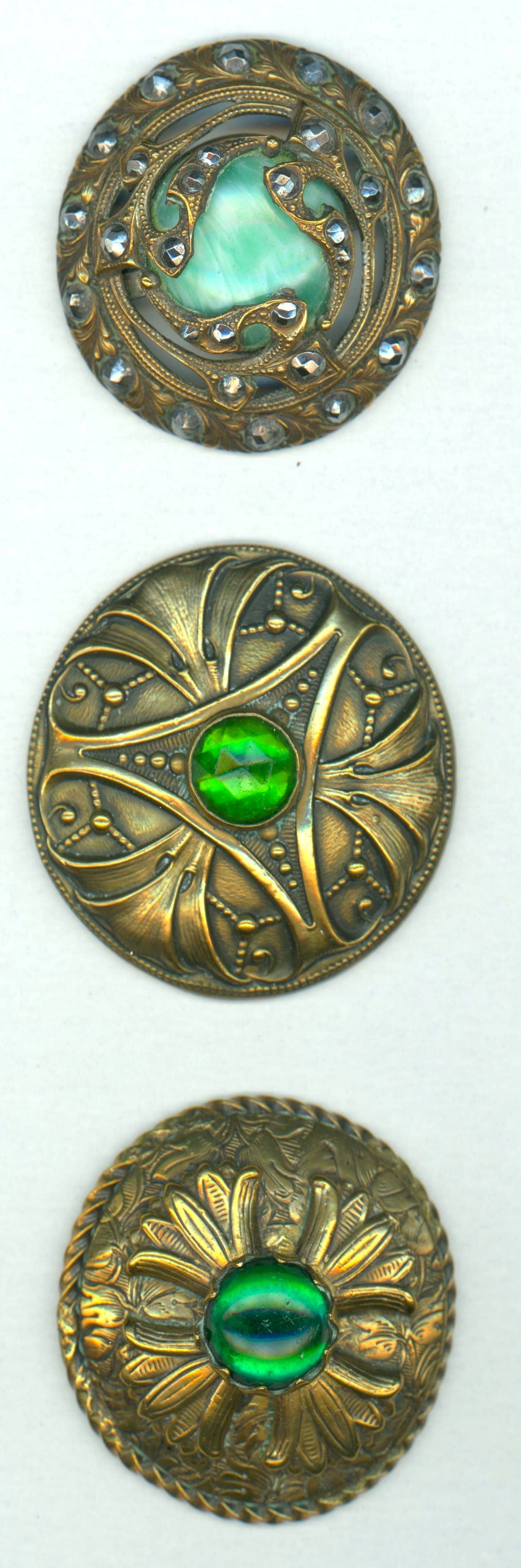 A SMALL CARD OF DIVISION ONE LARGE JEWLED BUTTONS: 3 Large 19th century authentic Gay 90 examples. This small card includes some wonderful examples of these desirable type buttons known as Gay 90's as they were produced in the 1890's. This lot is for