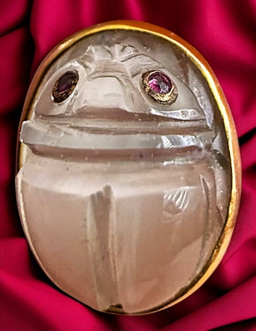 A RARE DIVISION ONE SCARAB BEETLE BUTTON: 1 Small 19th century carved multi gemstone in gold example. This is a truly incredible example of 19th century craftsmanship. The frosted rock crystal gemstone is engraved for the body of the scarab