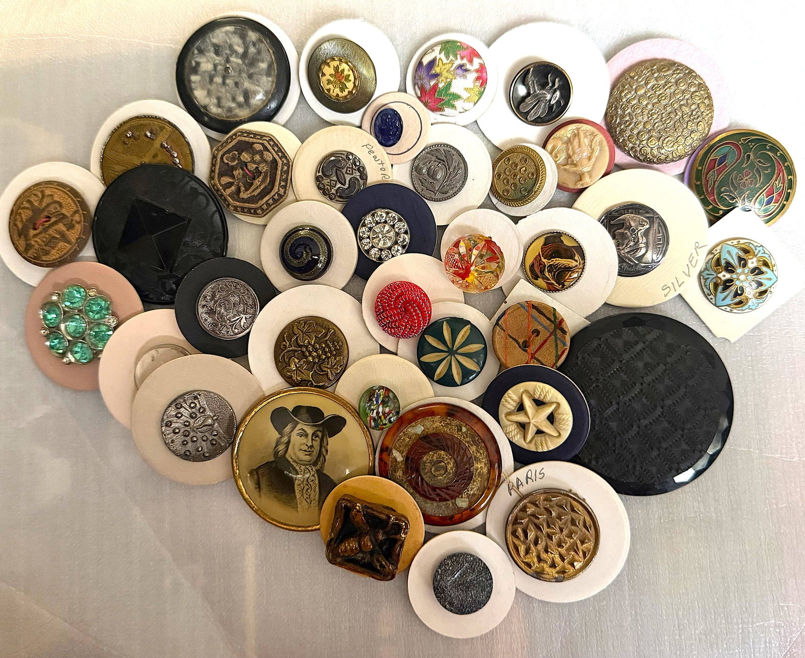 A BAG LOT OF DIVISION 1 & 3 ASST'D MATERIAL BUTTONS (1 of 5)