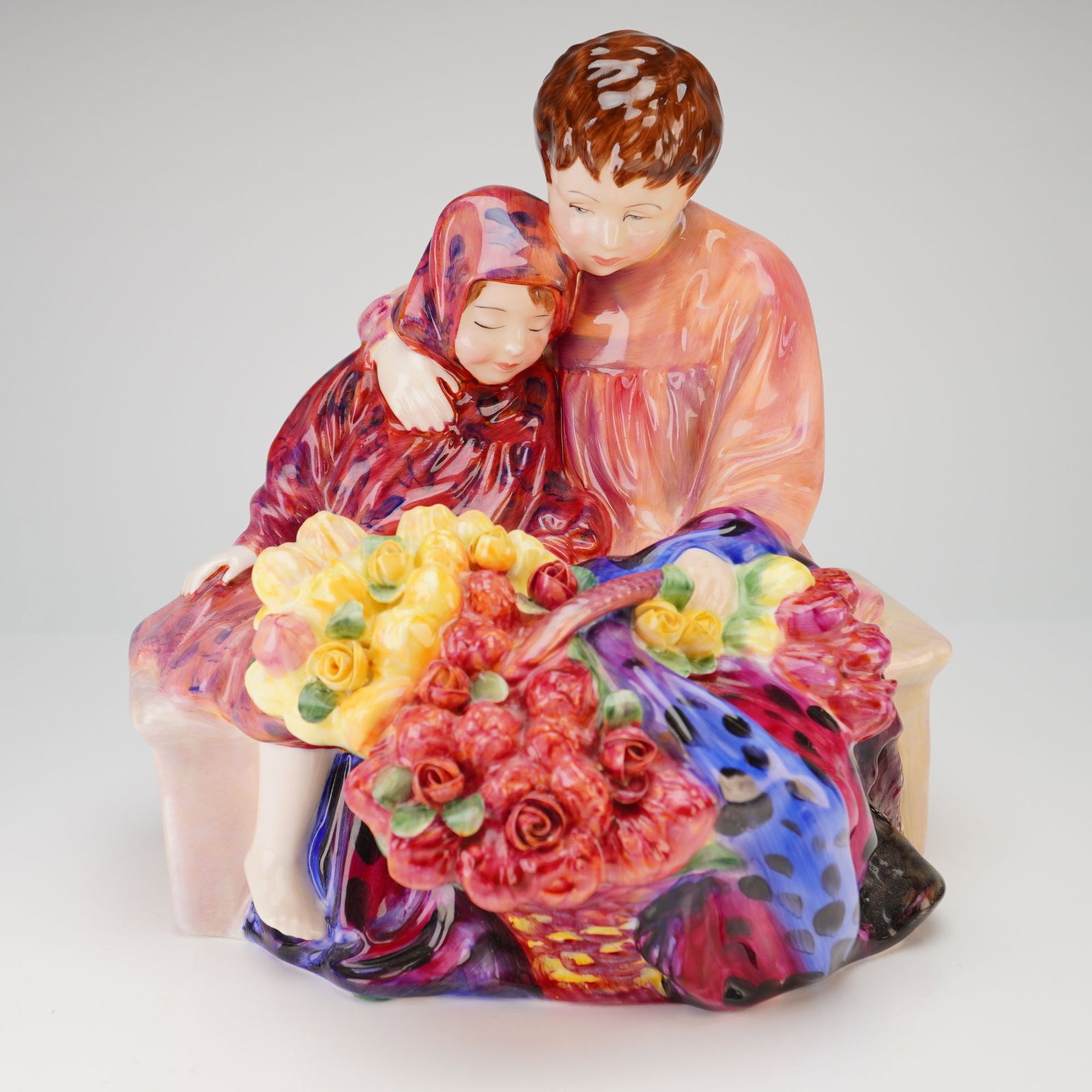 Royal Doulton Flower Sellers Children HN1342 Figurine (1 of 3)