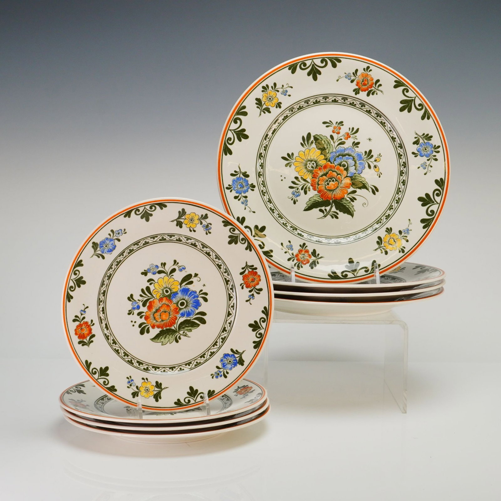 A Set of Villeroy and Boch Alt Amsterdam Vitro-Porcelain Plates (1 of 4)