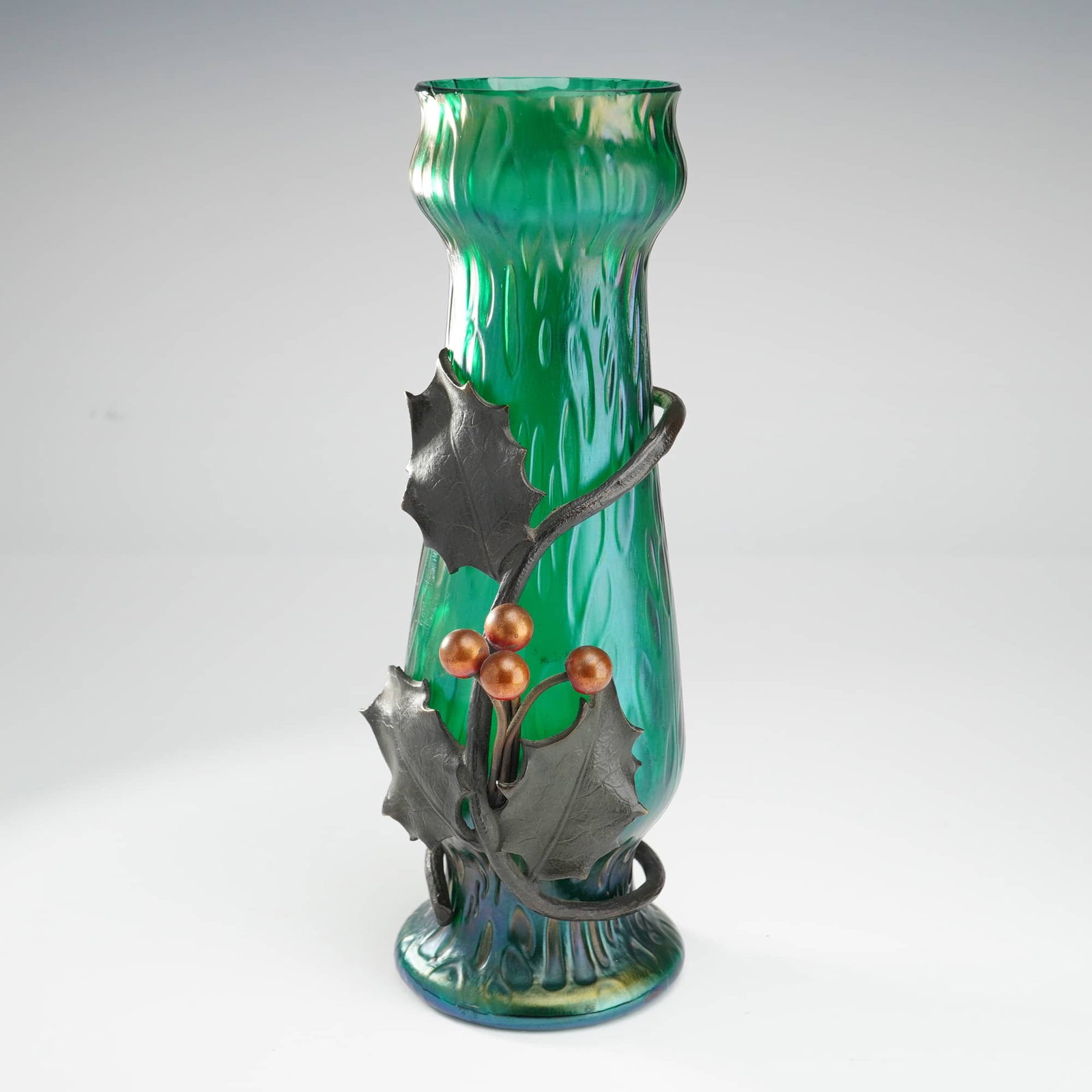 Kralik Art Glass Vase with metal leaves and berries (1 of 4)