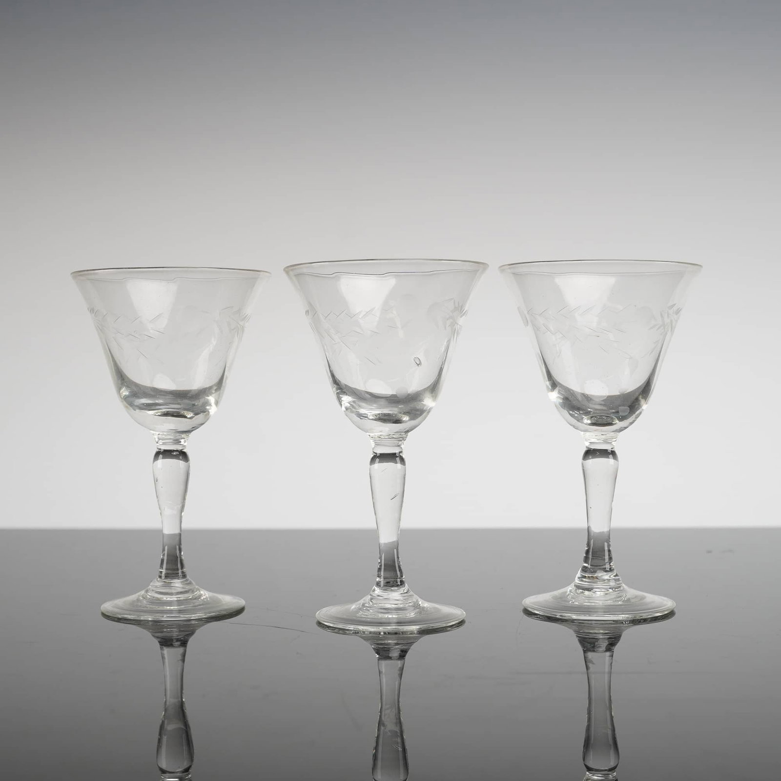 3pc Willow Moon Etched Cordial Glasses (1 of 3)