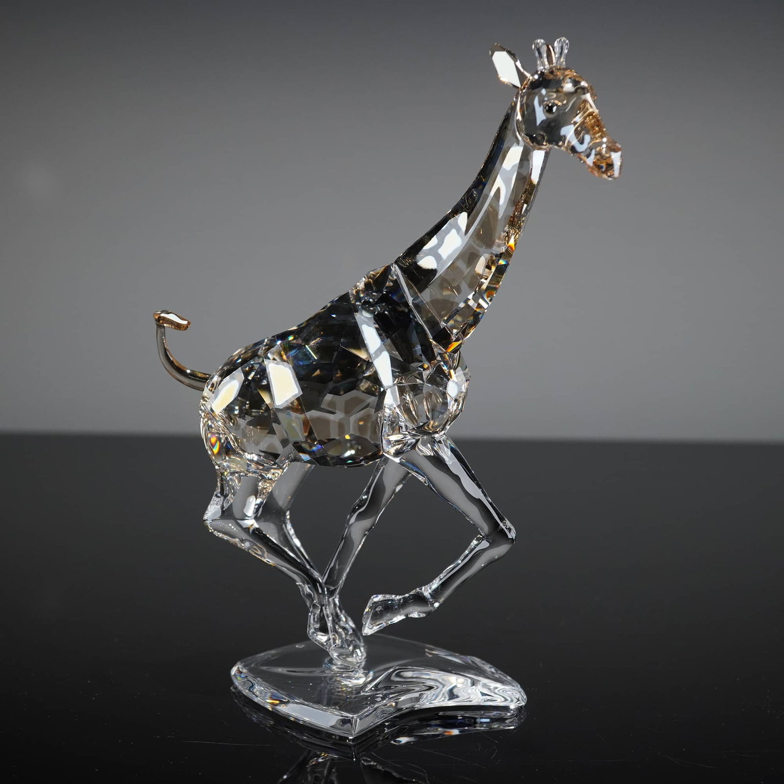 Swarovski Crystal Running Giraffe Figurine 935896 (1 of 4)