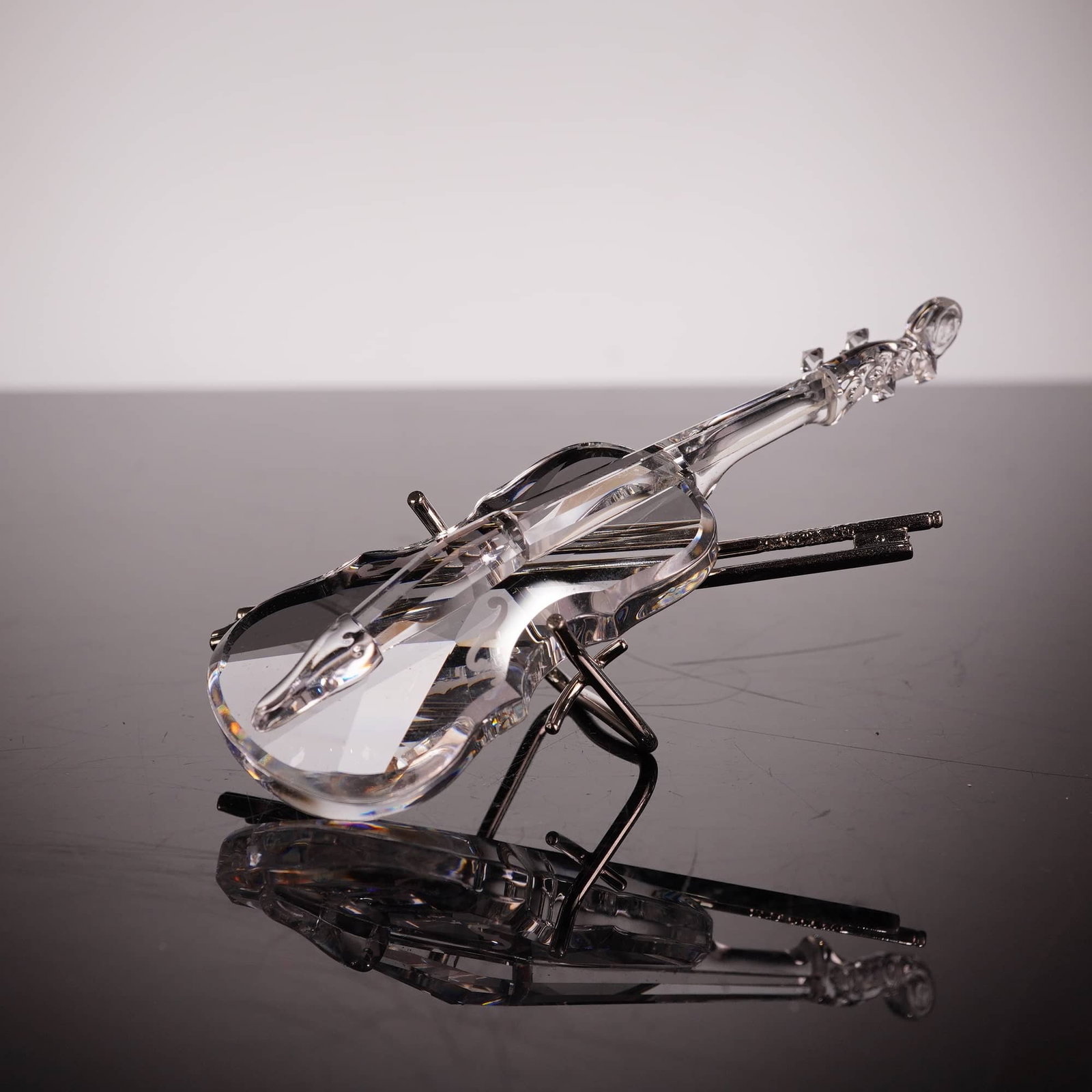 Swarovski 203056 Silver Crystal Violin Figurine (1 of 3)