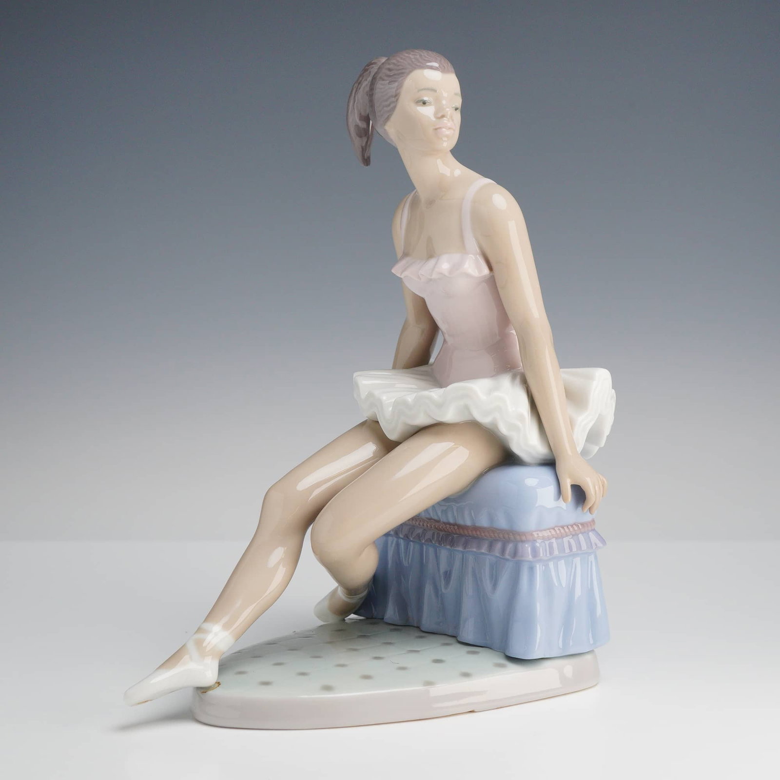 Lladró Beautiful Ballerina Porcelain Figurine, Model 6103 (1 of 3)