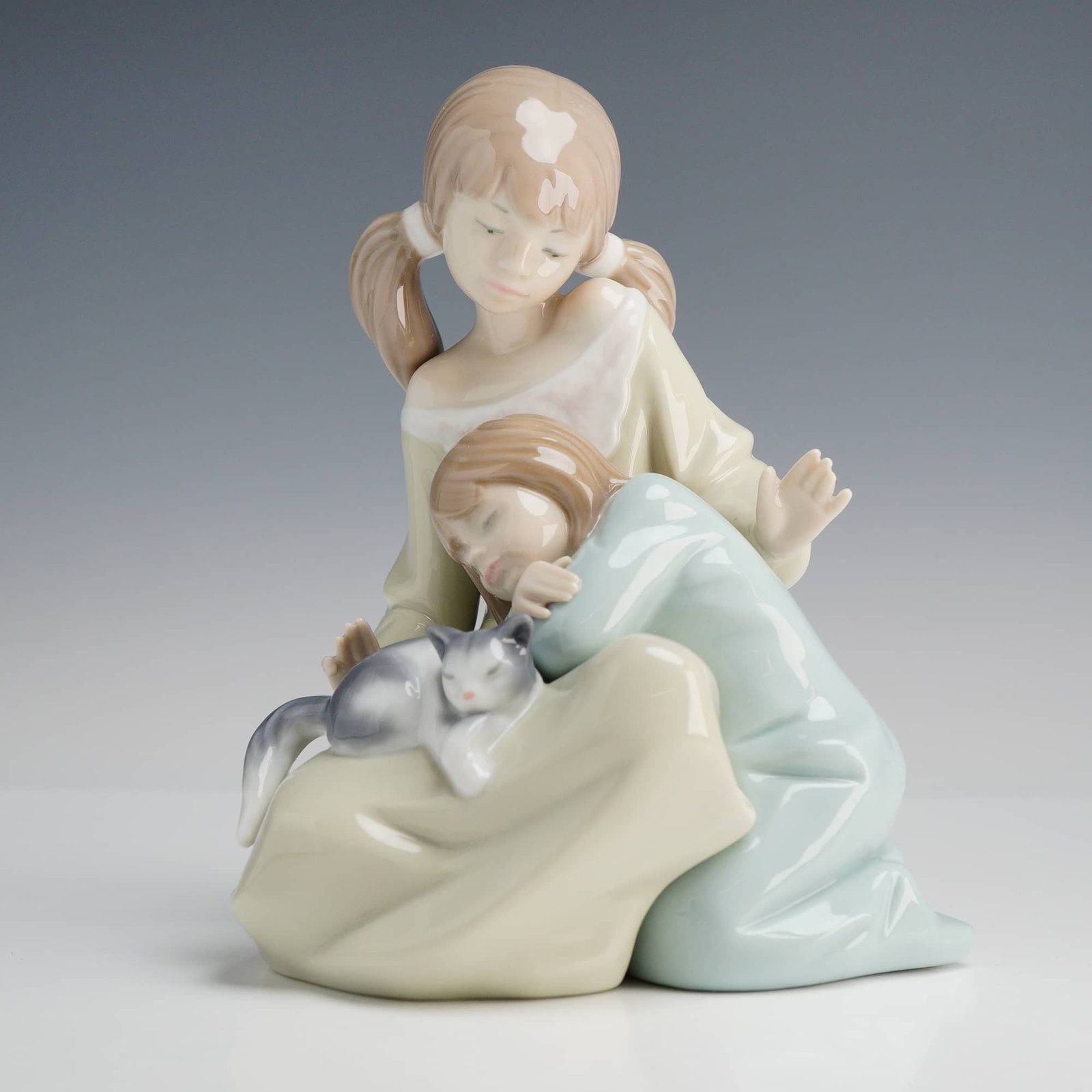 Lladró Porcelain Figurine, "Little Sister" Model #1534 (1 of 3)