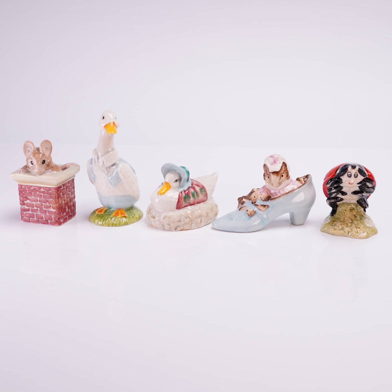 Collection of Five Wedgwood Beatrix Potter Nursery Rhyme Figurines (1 of 3)