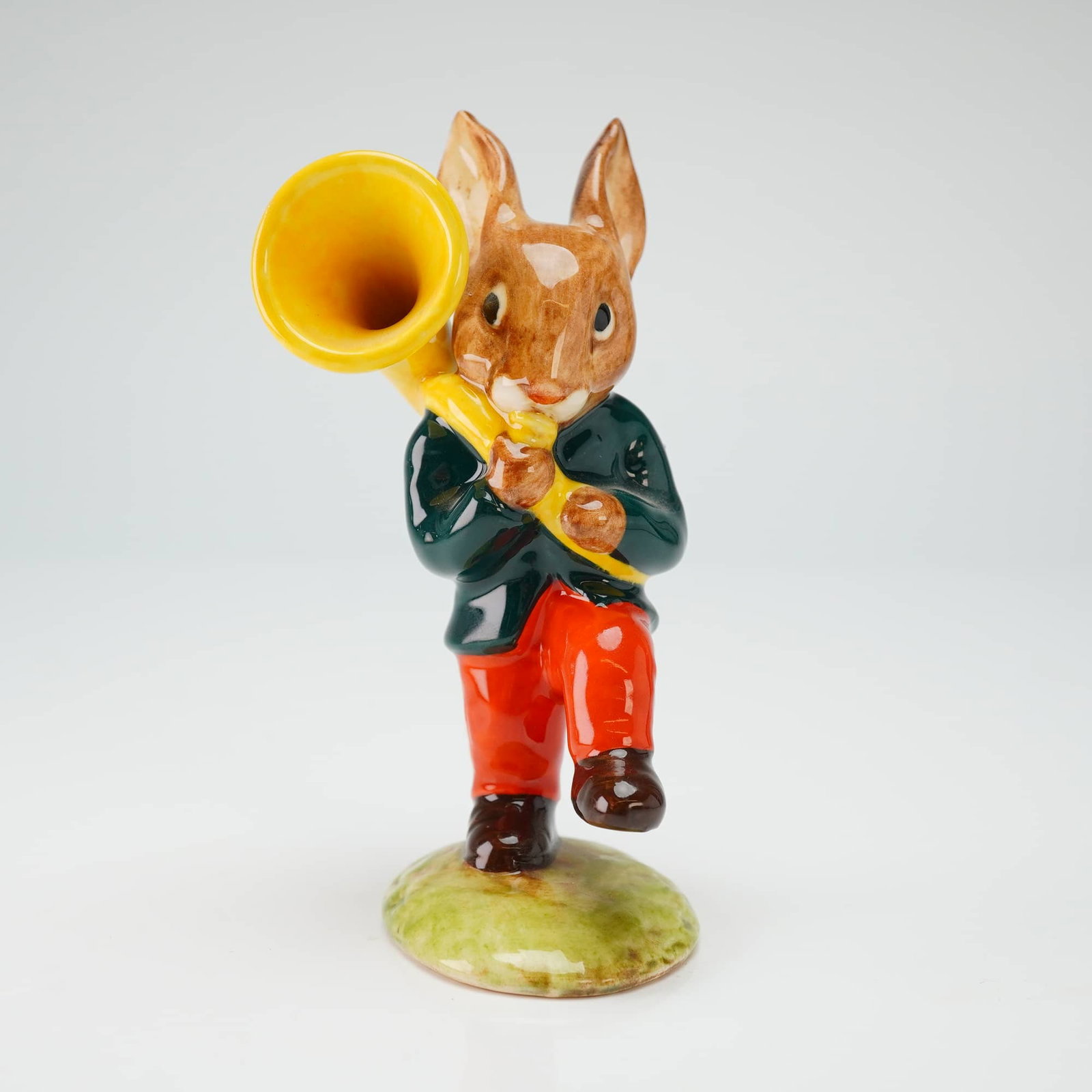 Royal Doulton Bunnykins Figurine Sousaphone DB105 (1 of 3)