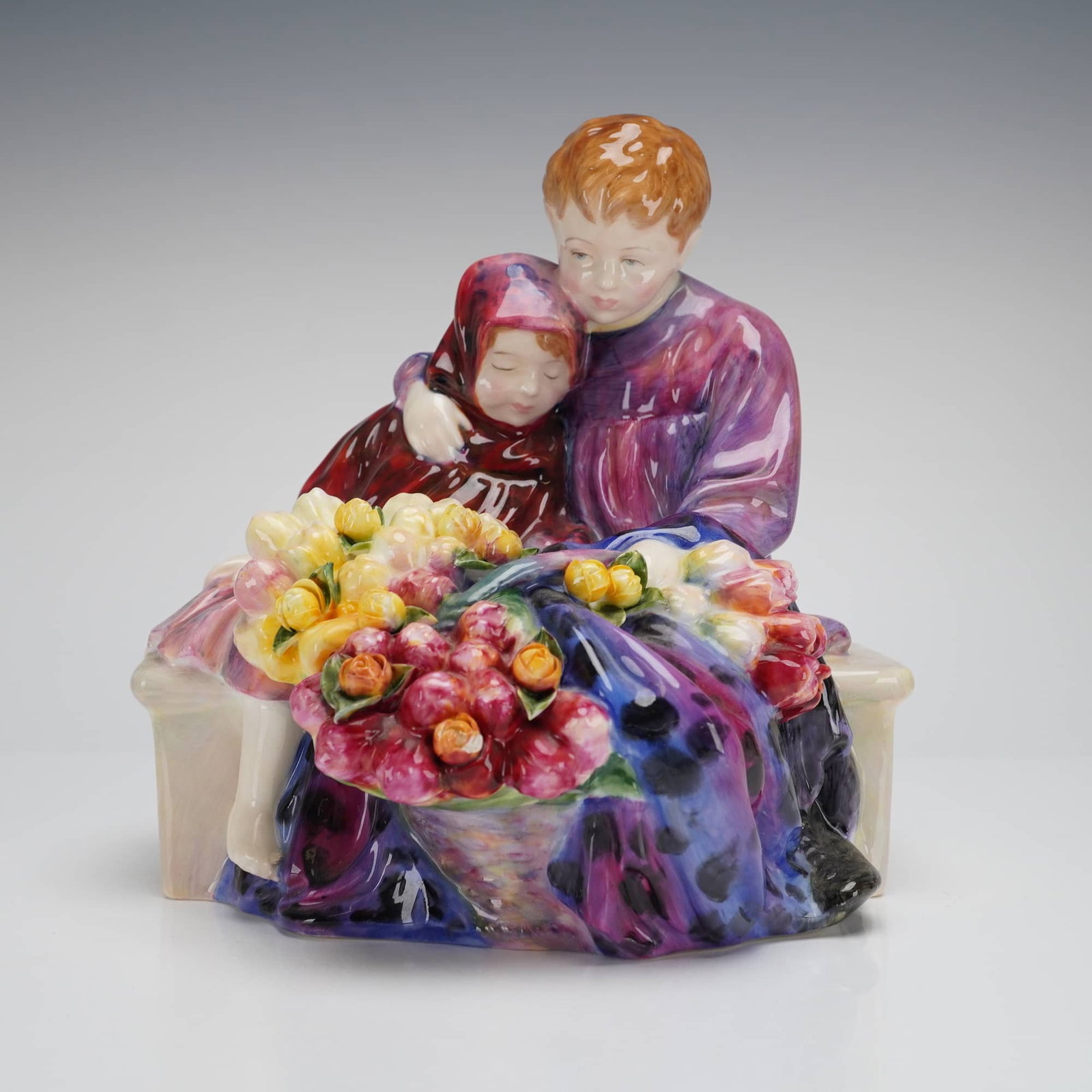 Royal Doulton Figurine, Flower Seller's Children HN1342 (1 of 3)