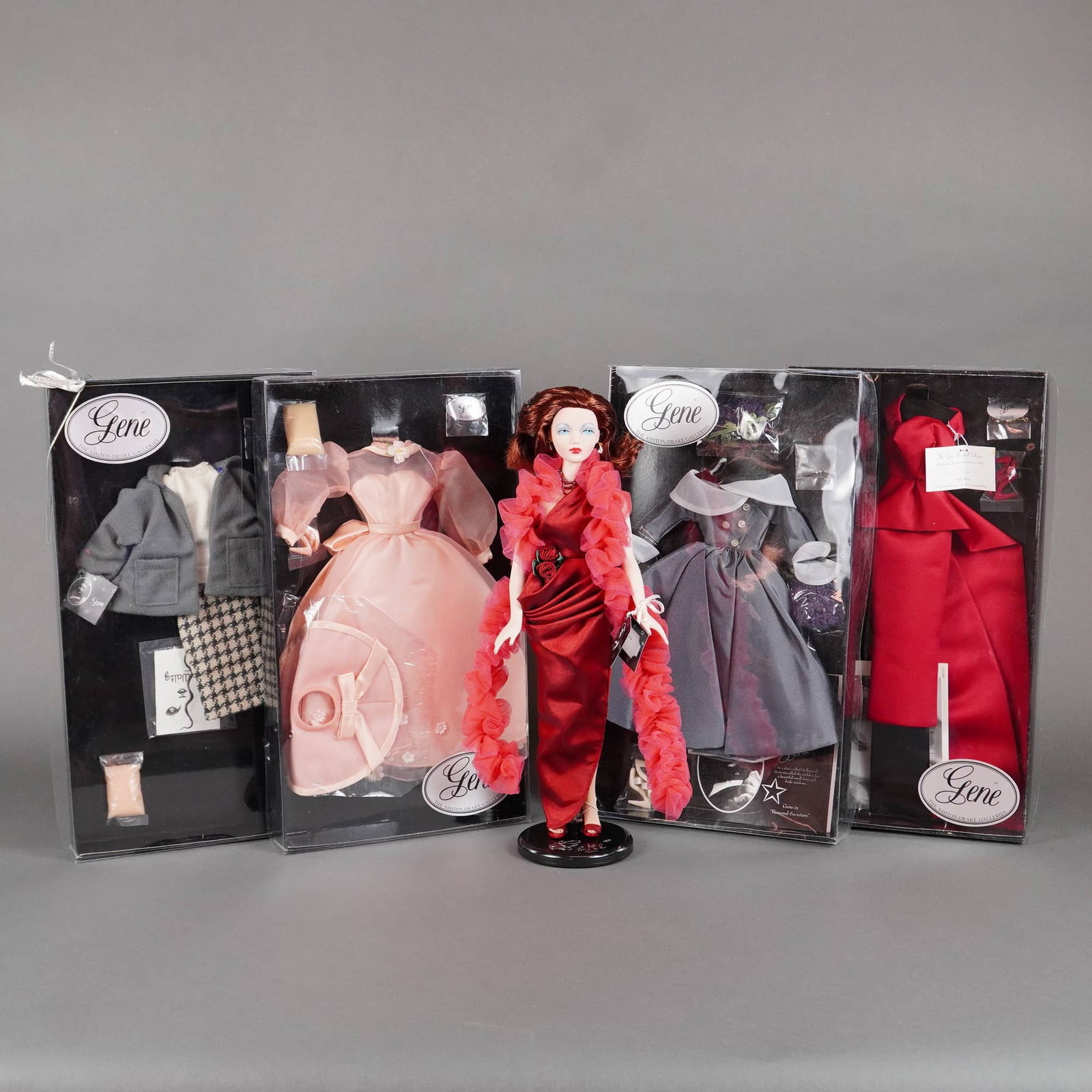 5pc Ashton Drake Galleries Gene "Red Venus" Doll & Fashion Ensembles (1 of 4)
