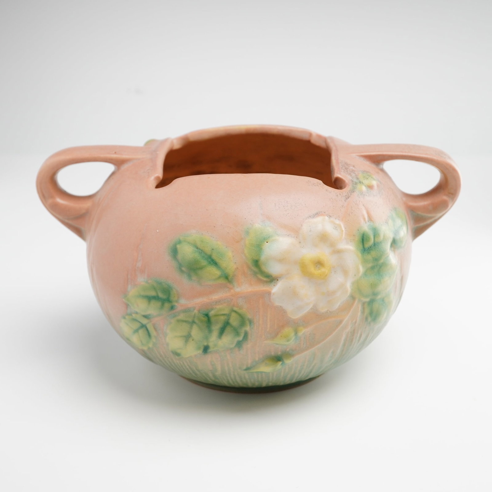 Roseville Pottery White Rose Jardiniere (1 of 3)