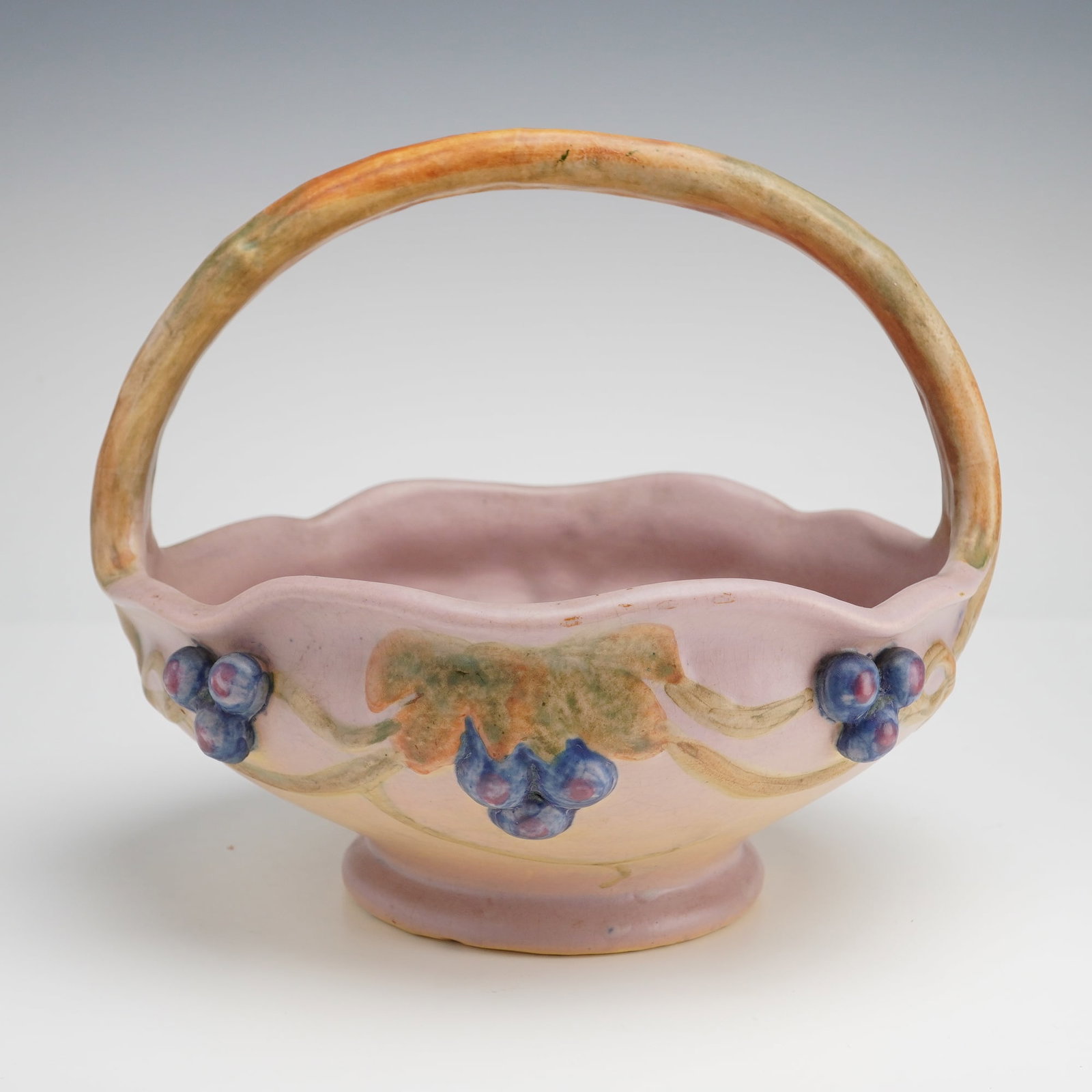 Weller Melrose Art Pottery Basket (1 of 3)