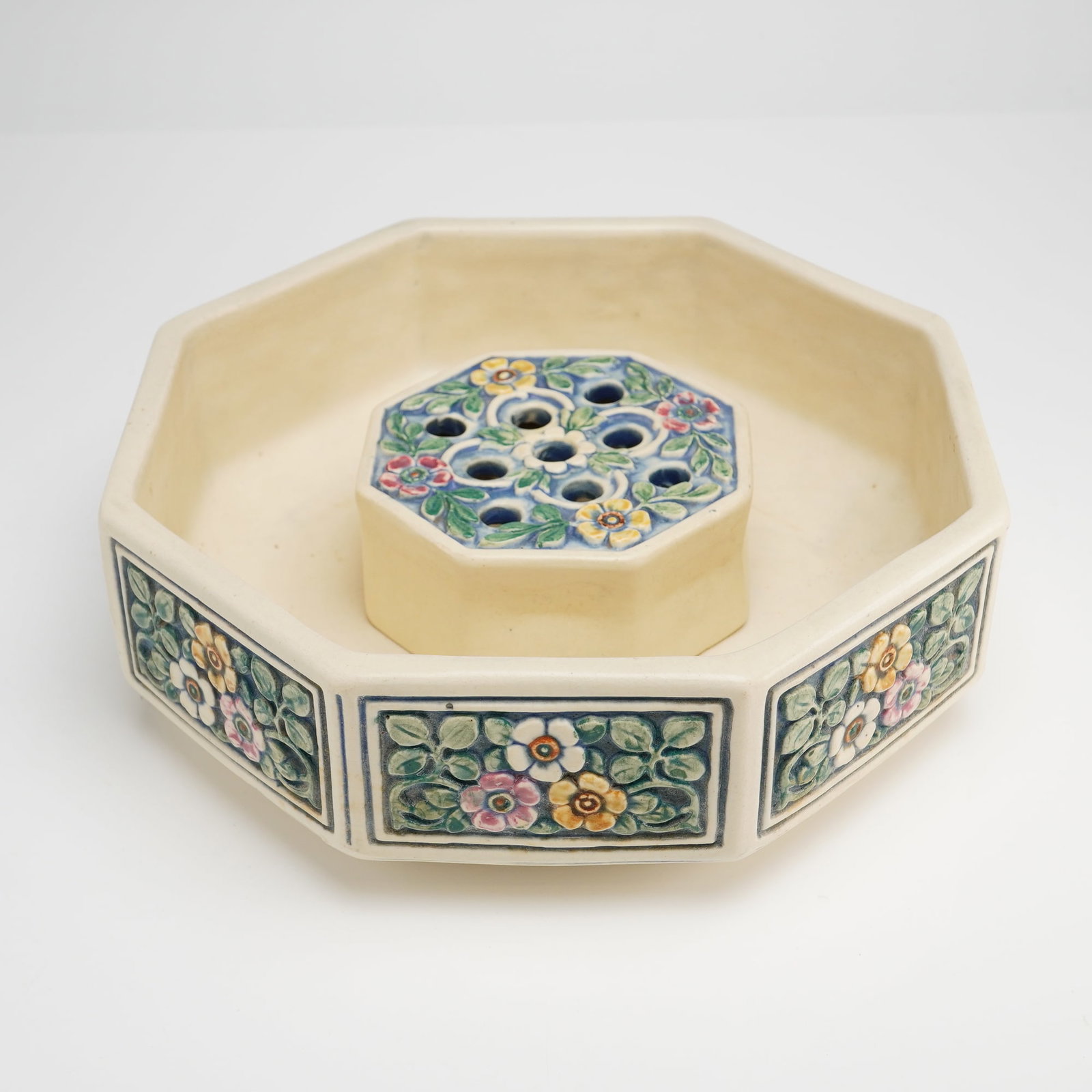 Weller Pottery Florala Octagonal Bowl and Flower Frog (1 of 3)