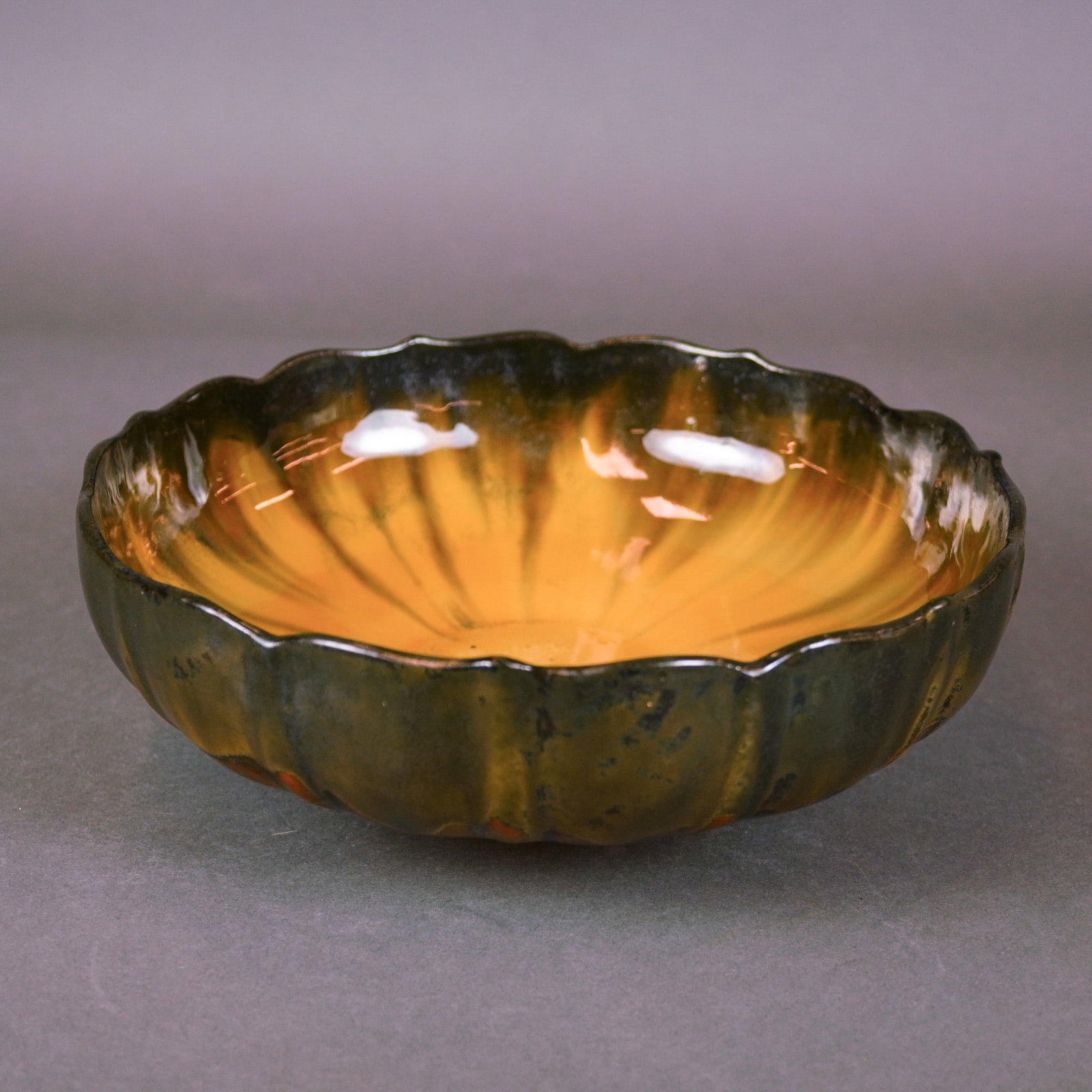 Fulper Pottery, Flambe Glazed Scalloped Center Bowl (1 of 3)