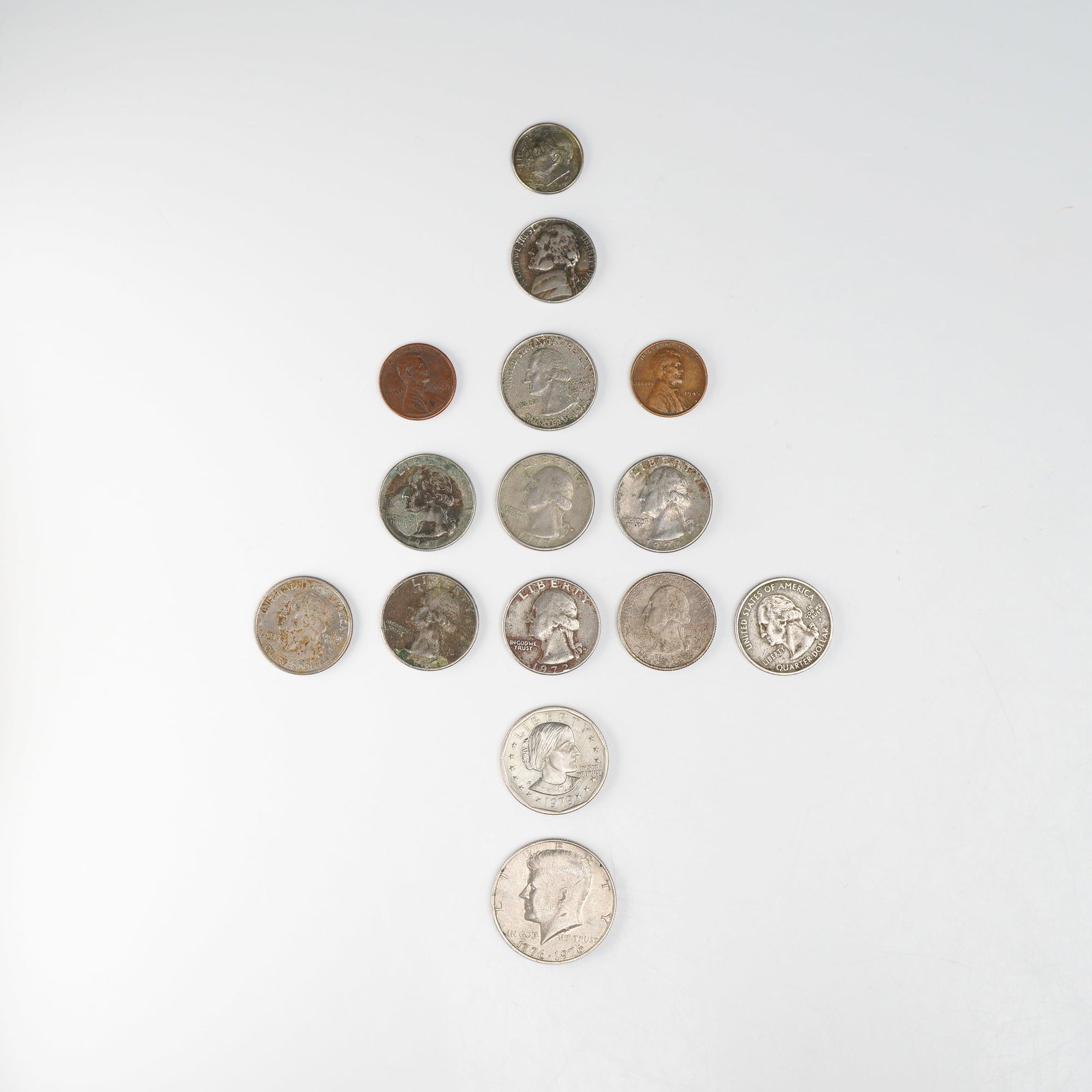 15pc Assorted Coins including Washington Quarter, Kennedy Half Dollar & Susan B. Anthony $1 (1 of 2)