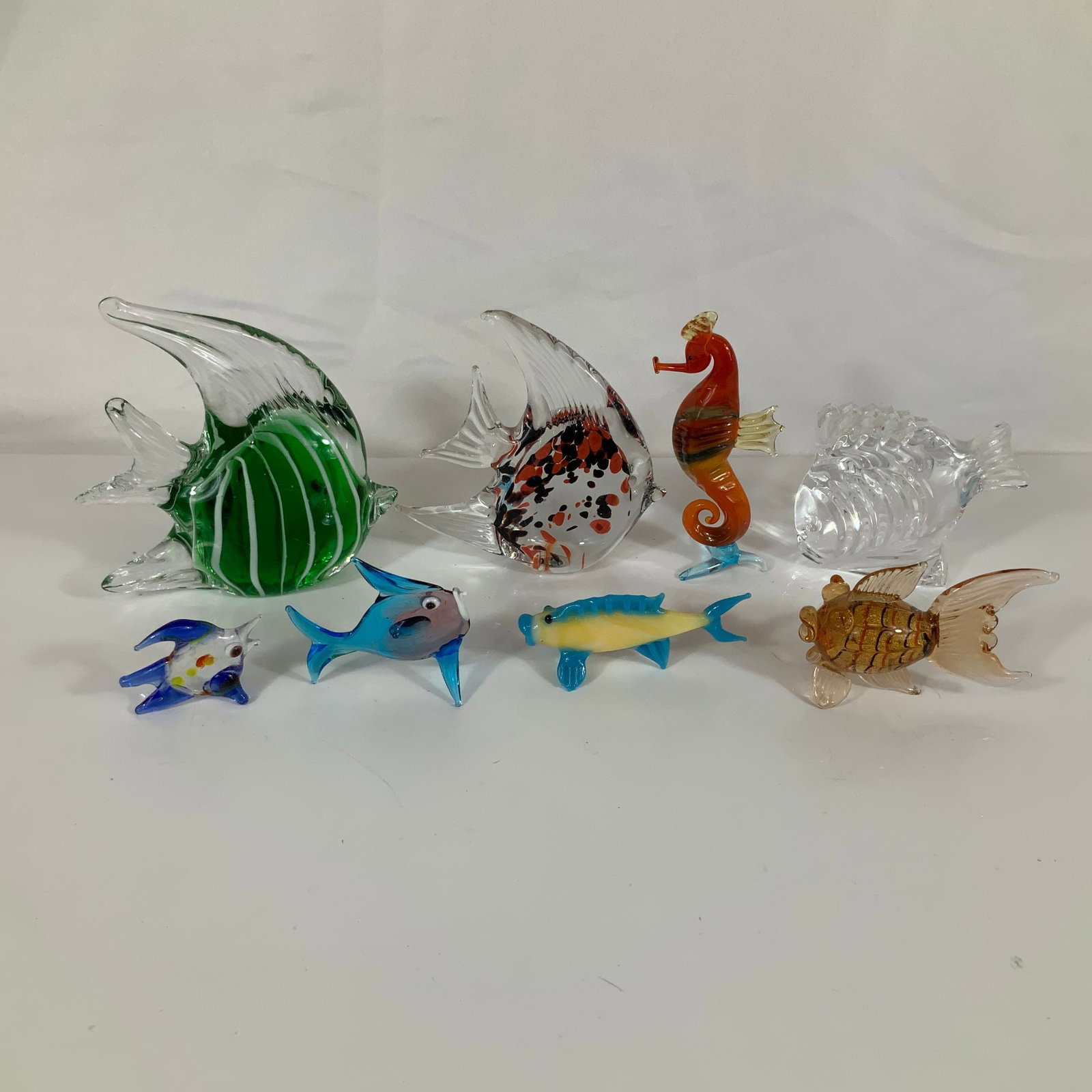 8 Piece Variety of Art Glass Fish and Marine Figurines Including Oceans Alive (1 of 5)