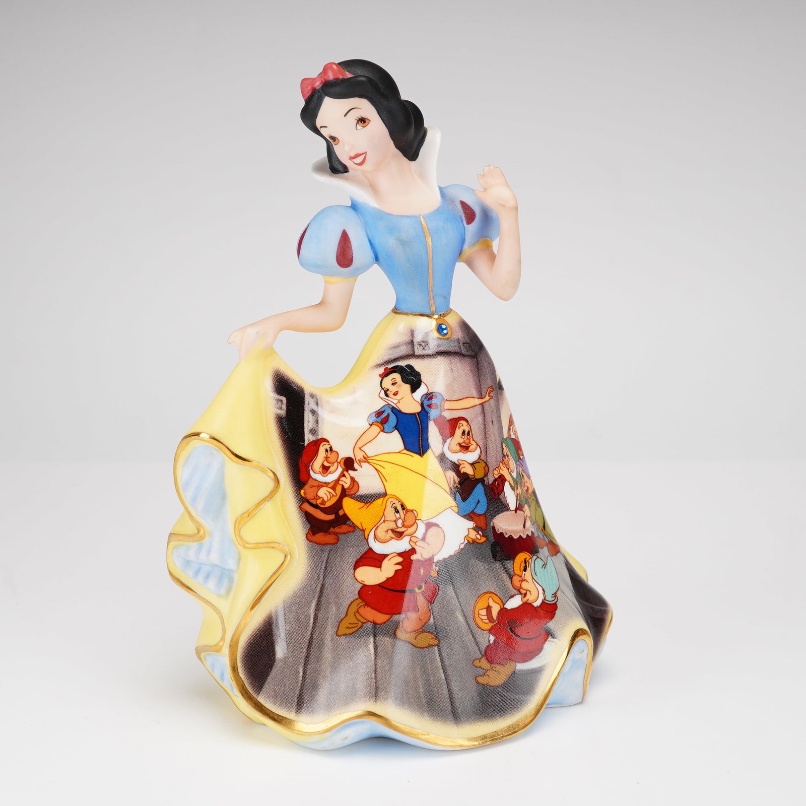 Bradford Editions Snow White Bell Figurine (1 of 4)