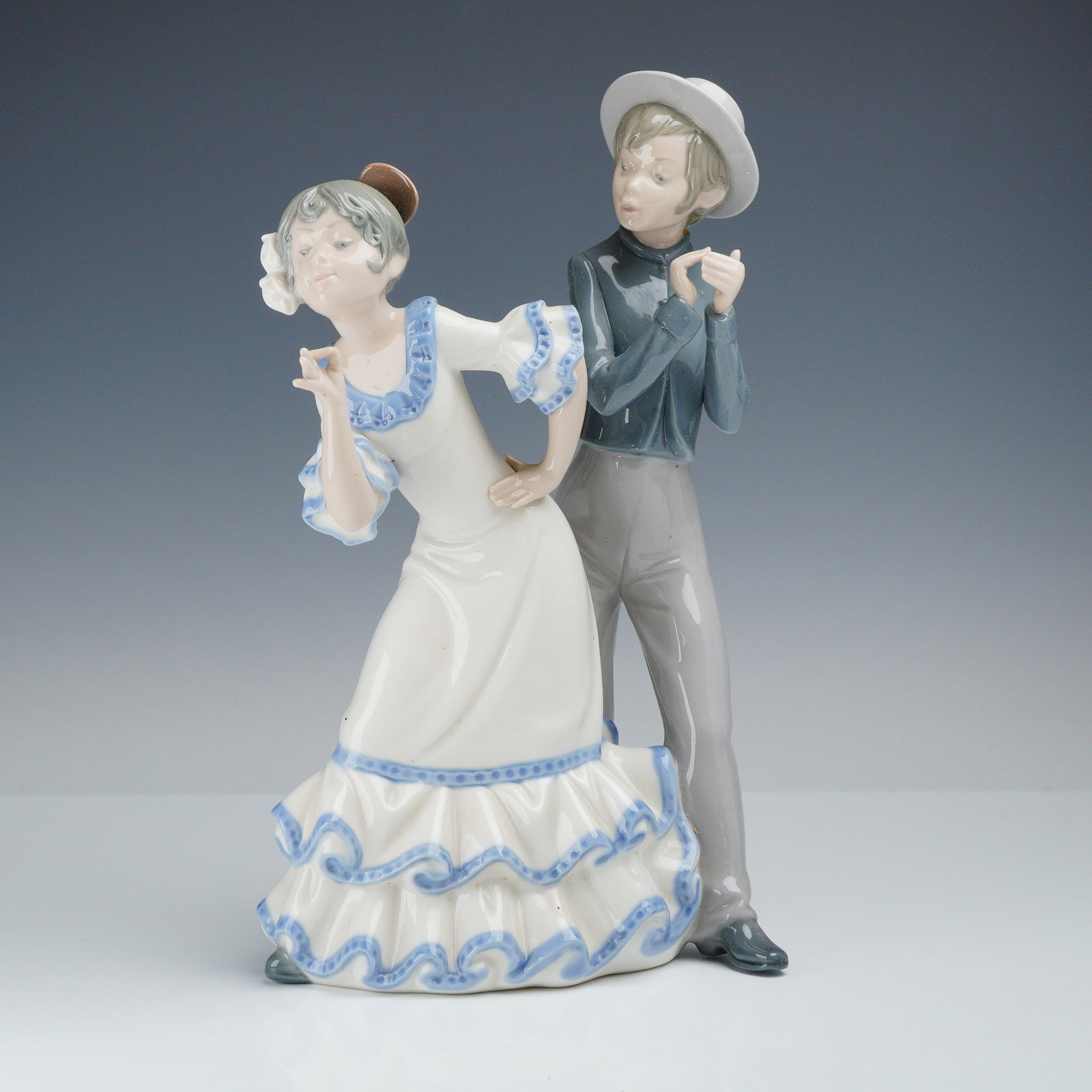 NAO by Lladro Porcelain Figurine Gipsy Dancers (1 of 4)