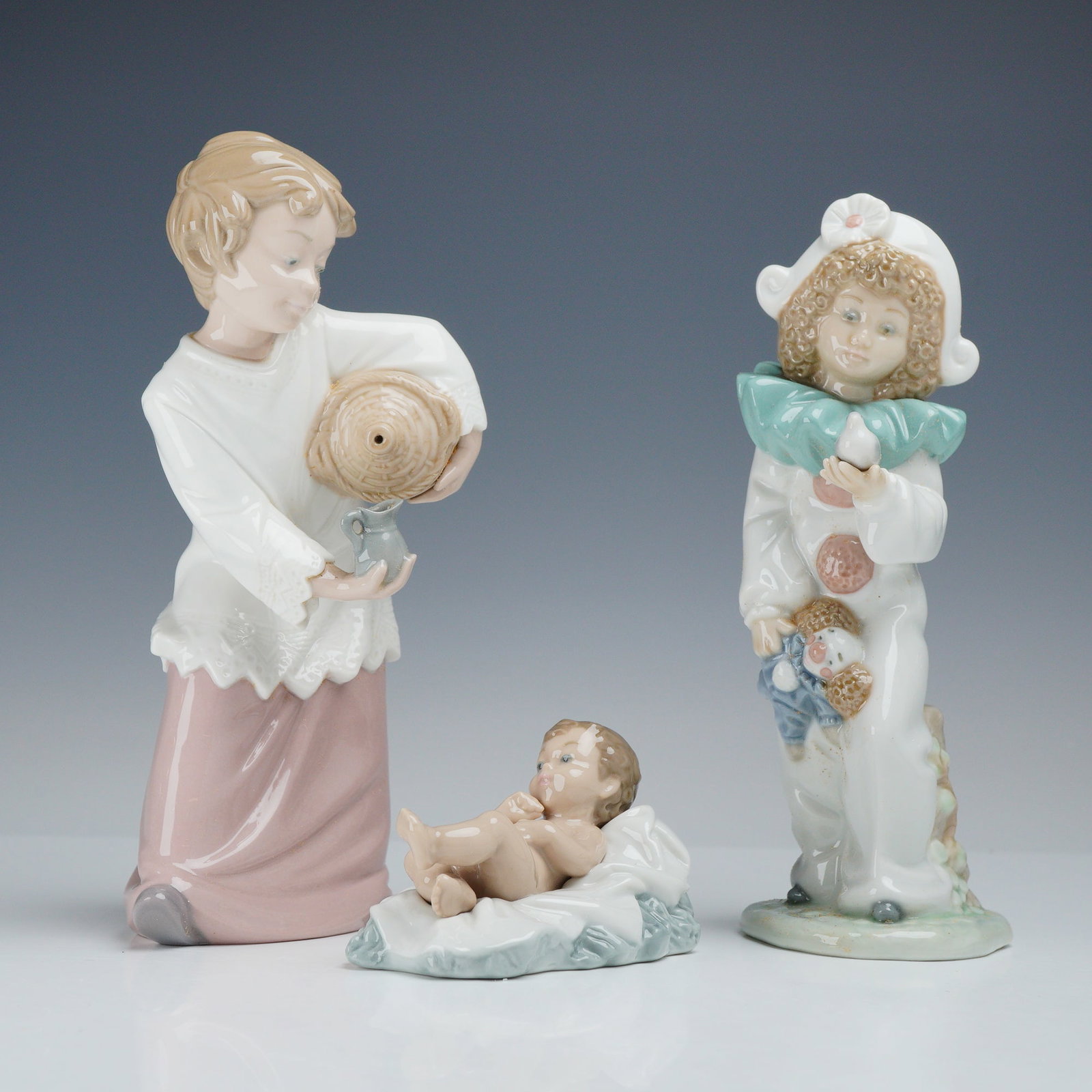 Three NAO by Lladro Spanish Porcelain Figurines (1 of 3)