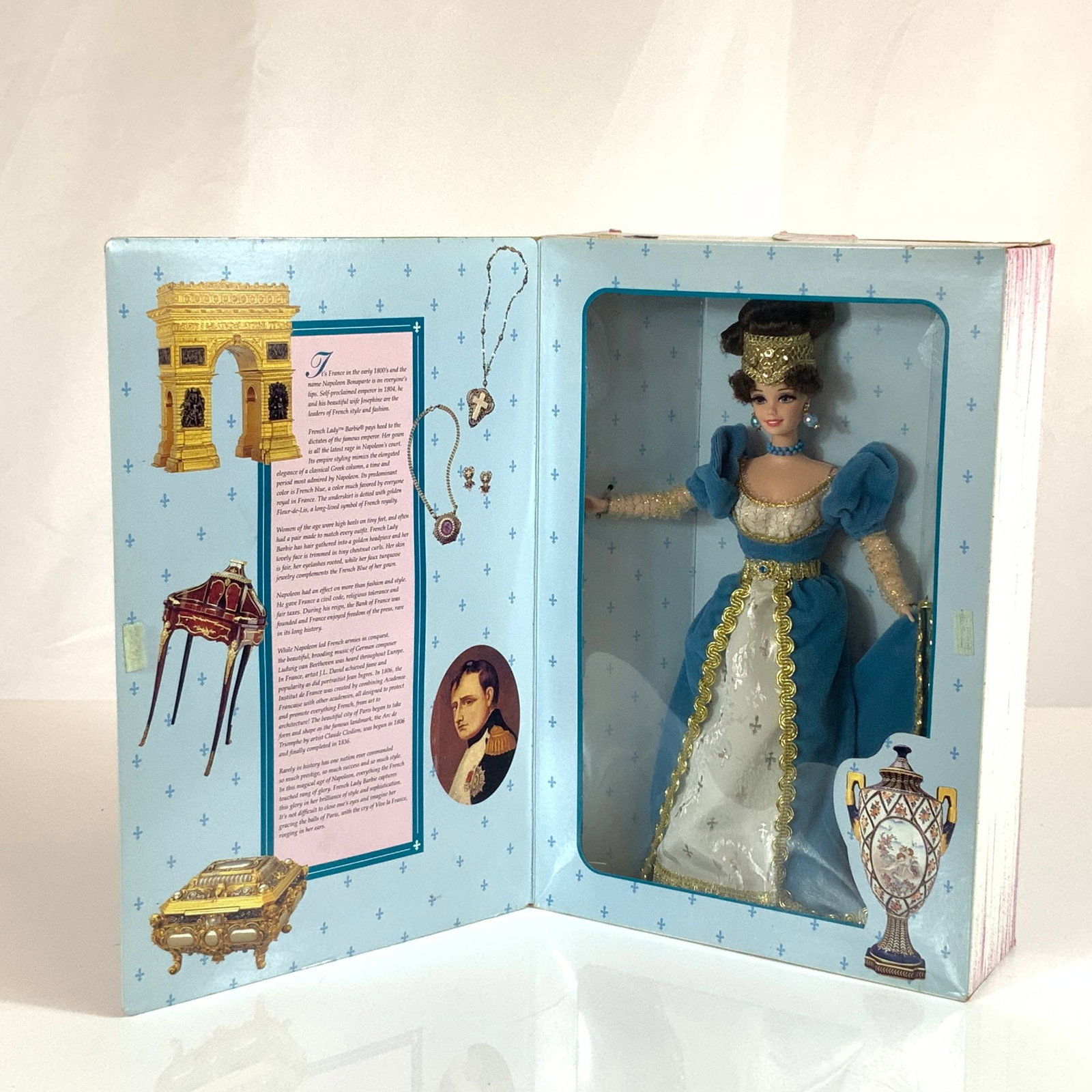 Mattel The Great Eras Collection French Lady Barbie Collector Edition (1 of 3)