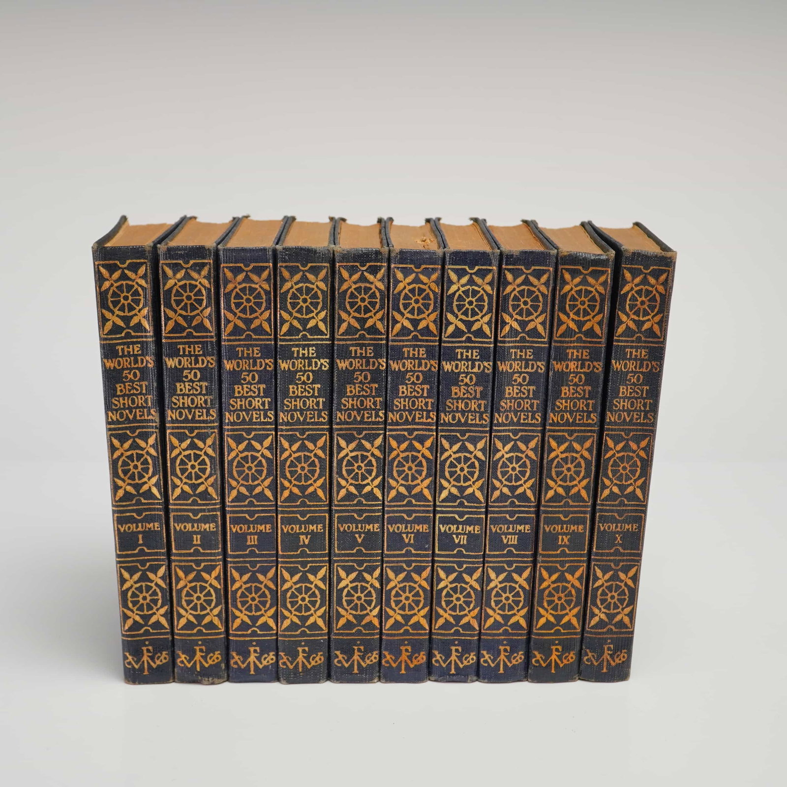 Overton, Grant (Ed.). The World's Fifty Best Short Novels, Funk & Wagnalls Company, 1929. A (1 of 4)