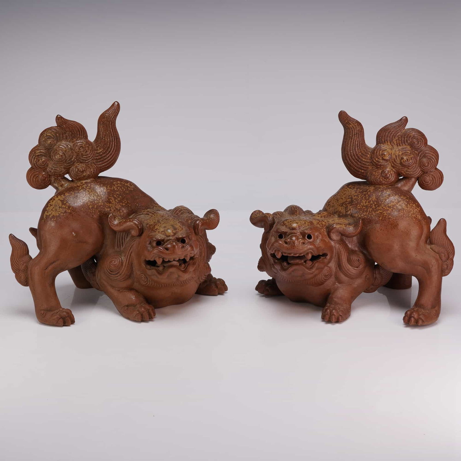 Pair of Japanese Bizen Pottery Shishi Dogs (1 of 4)