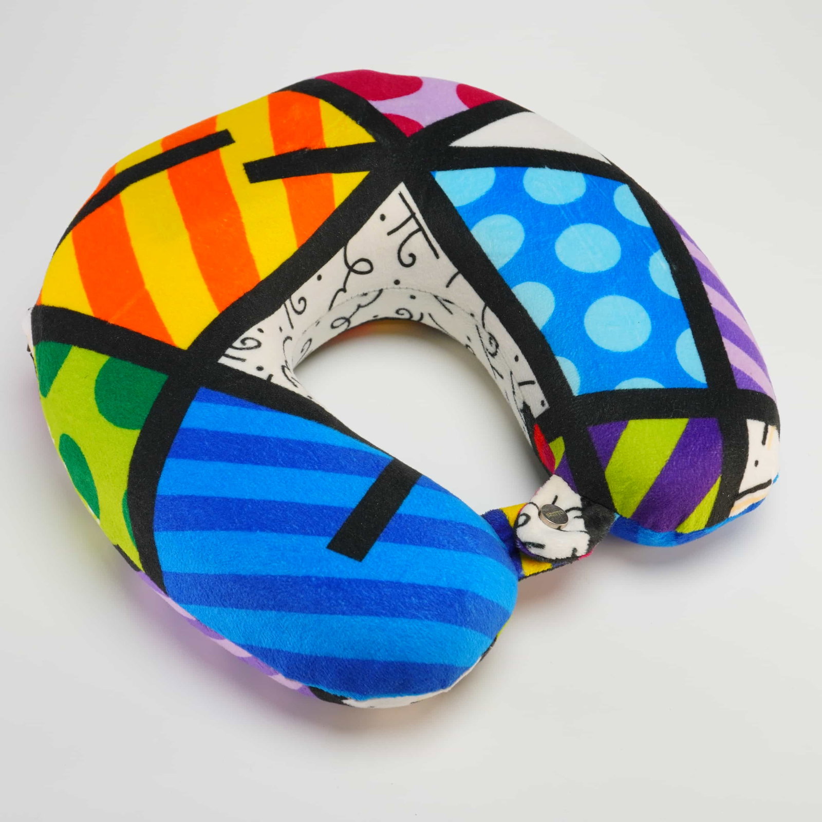 Romero Britto Travel Neck Rest Pillow and Bag (1 of 4)